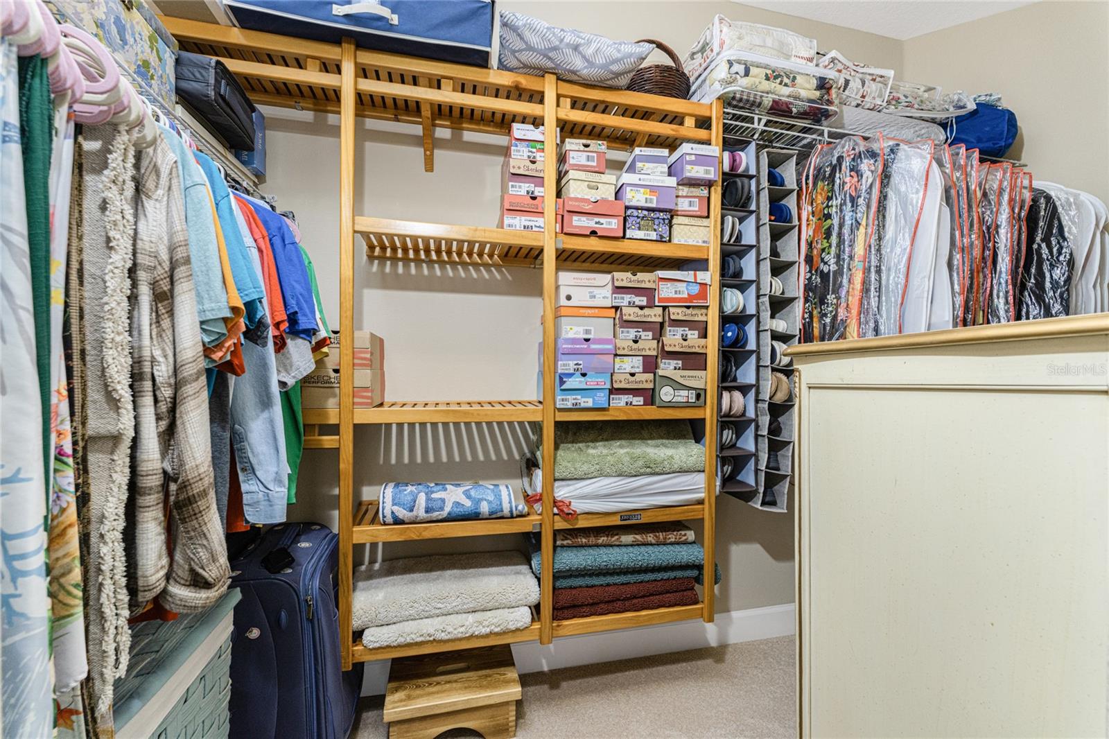 Image 25 of 58 For 215 Fontanelle Circle