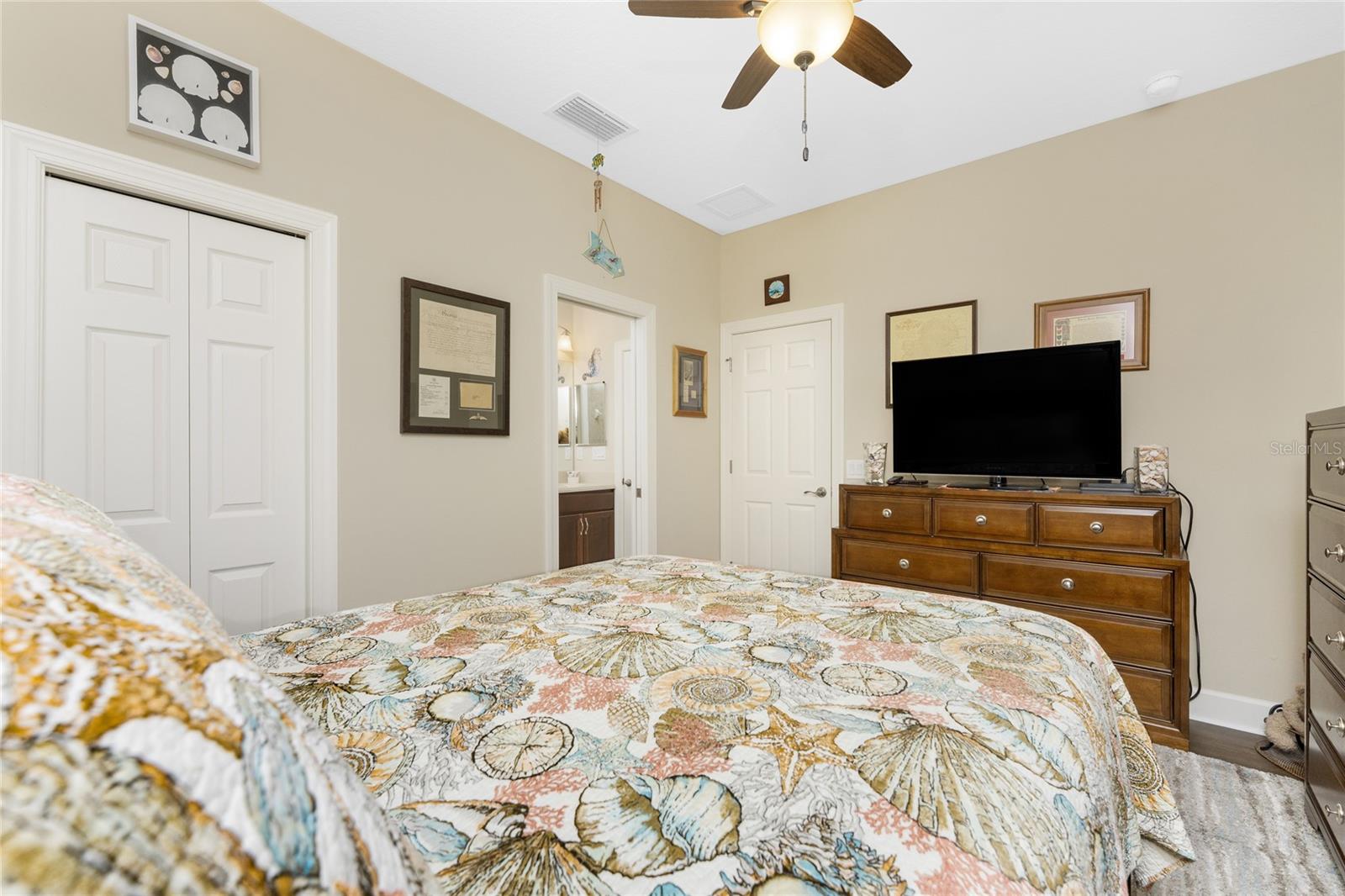 Image 27 of 58 For 215 Fontanelle Circle