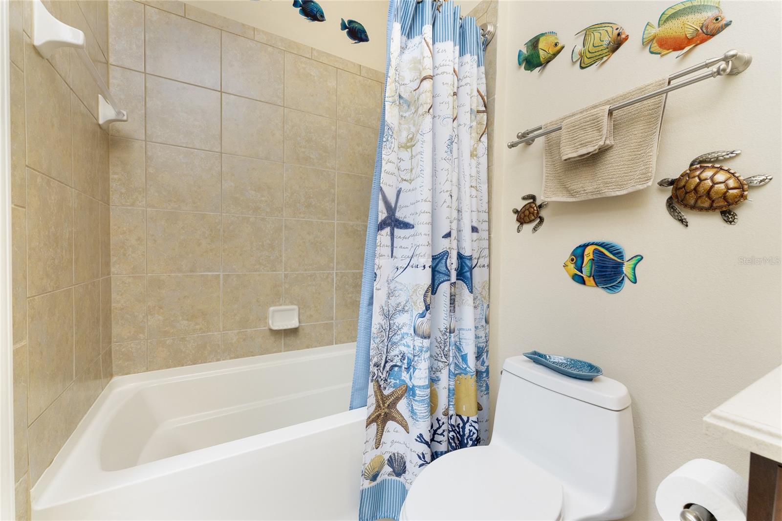 Image 29 of 58 For 215 Fontanelle Circle