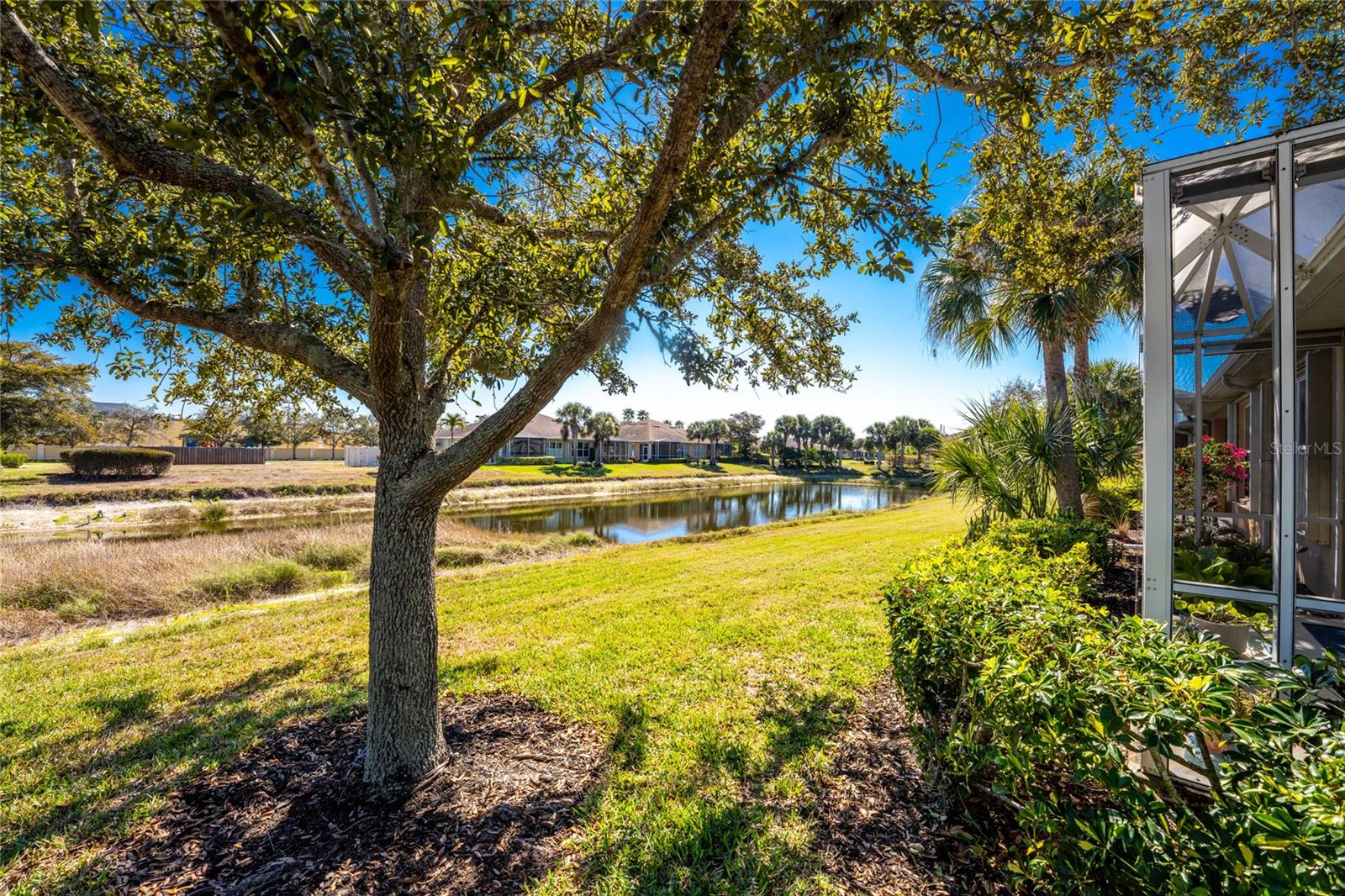 Image 34 of 58 For 215 Fontanelle Circle