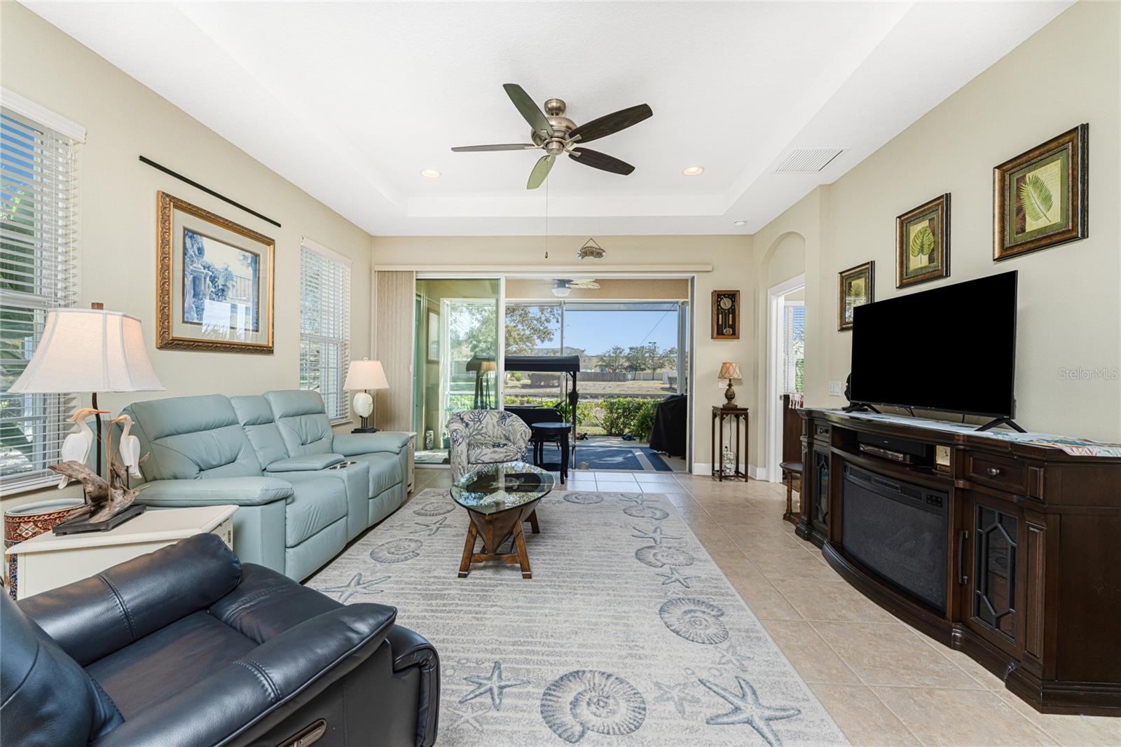 Image 7 of 58 For 215 Fontanelle Circle