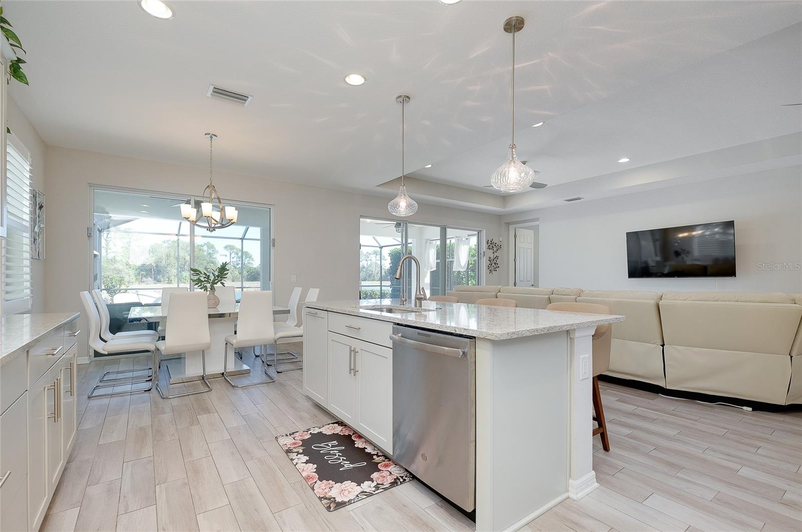 Image 20 of 64 For 11472 Montserrat Drive