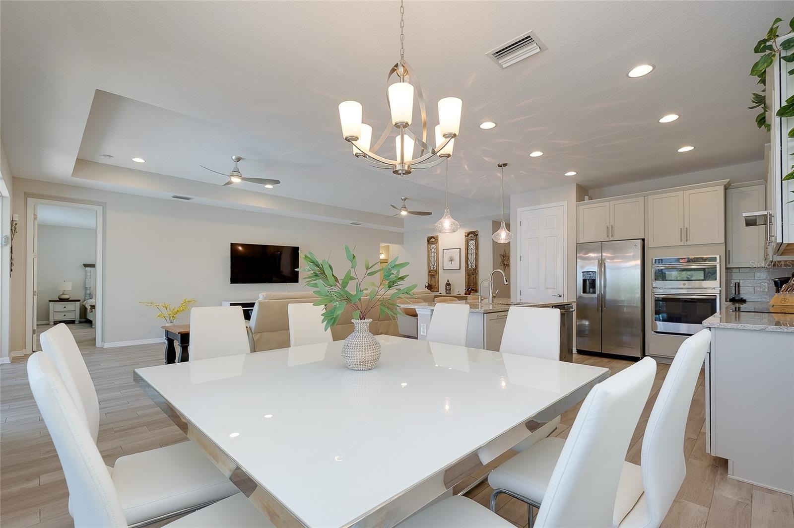 Image 21 of 64 For 11472 Montserrat Drive