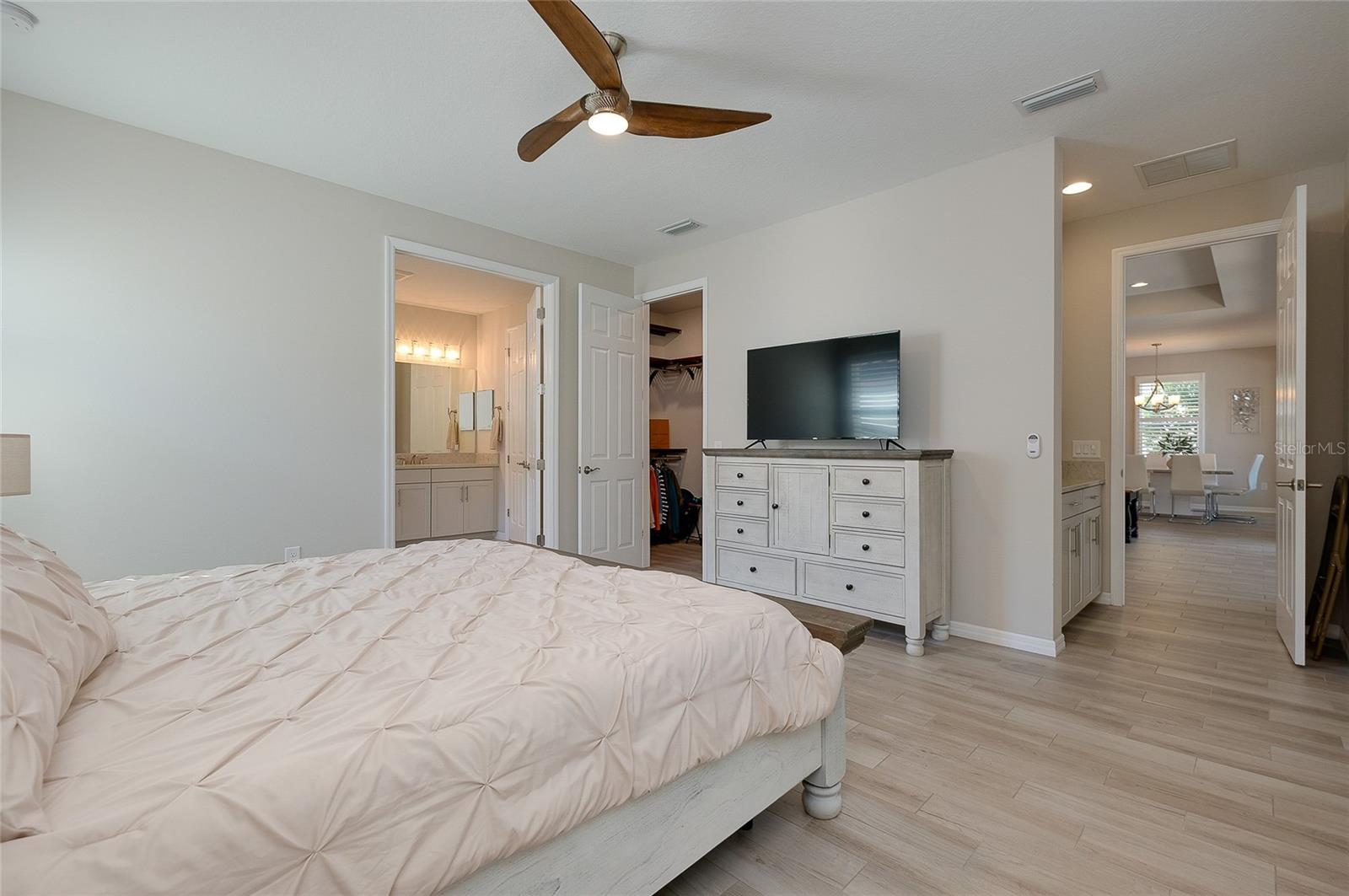 Image 23 of 64 For 11472 Montserrat Drive