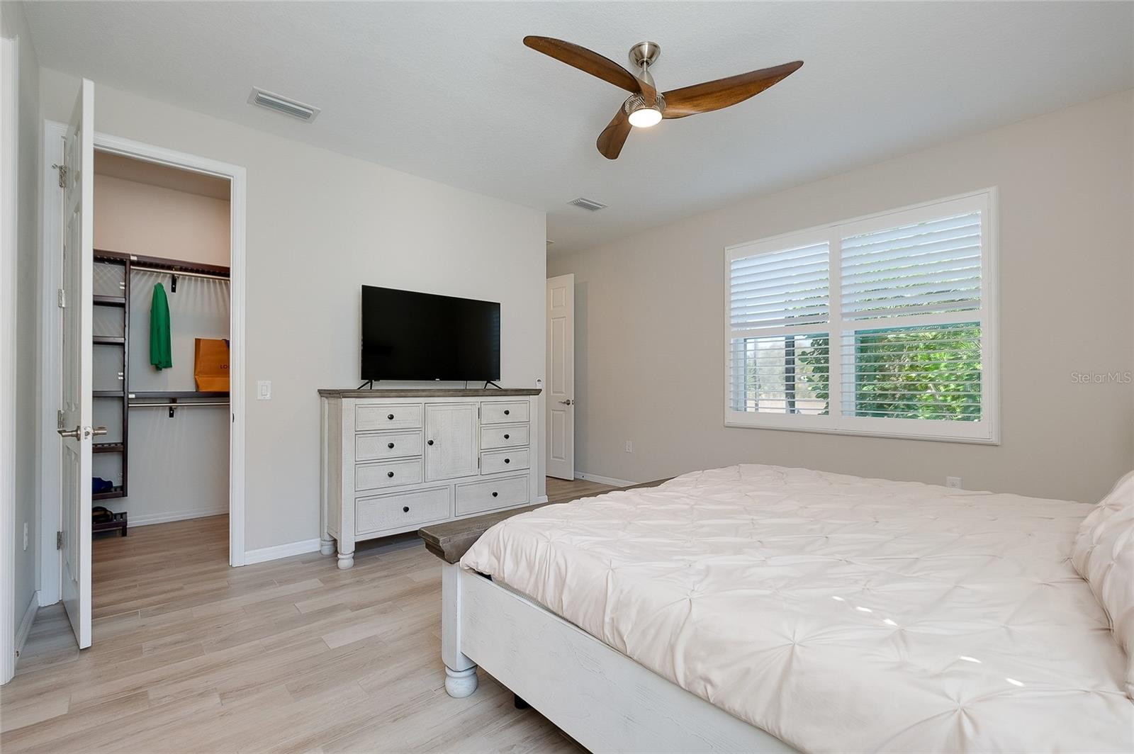 Image 24 of 64 For 11472 Montserrat Drive