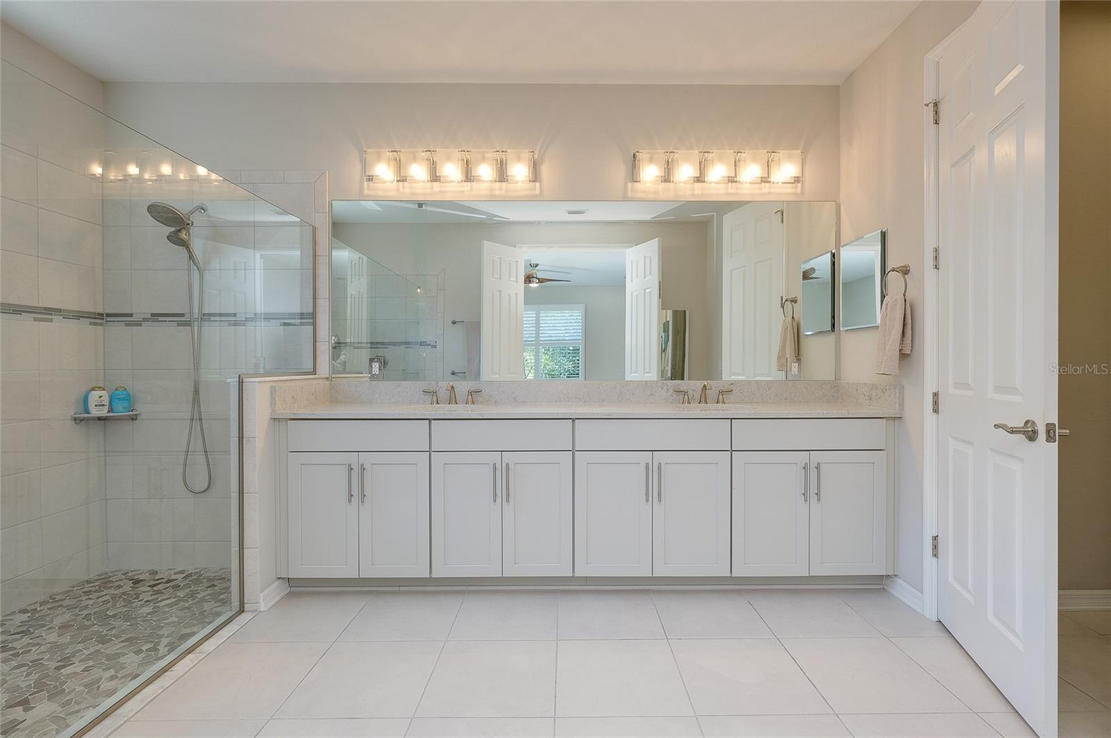 Image 28 of 64 For 11472 Montserrat Drive