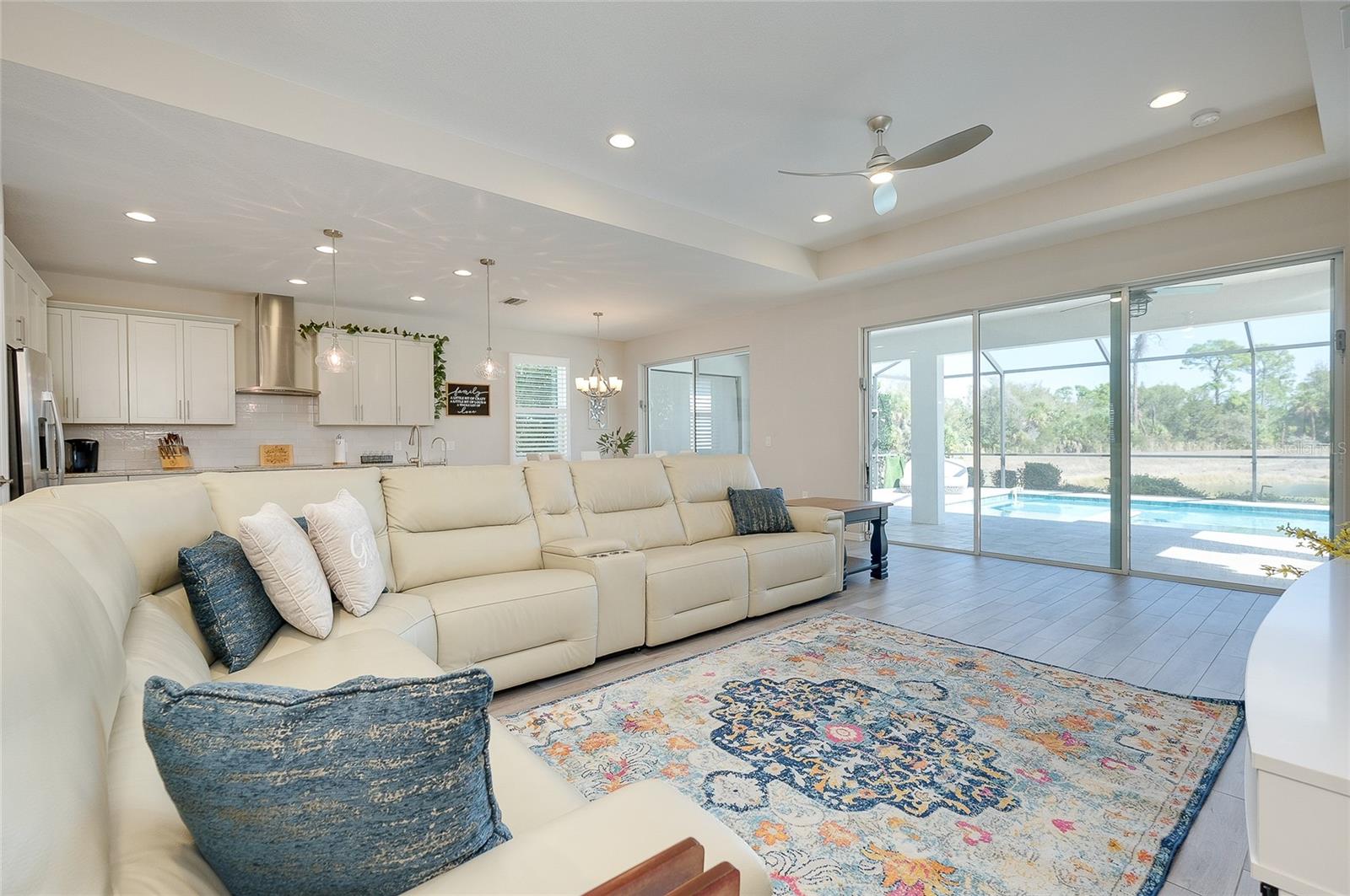 Image 5 of 64 For 11472 Montserrat Drive