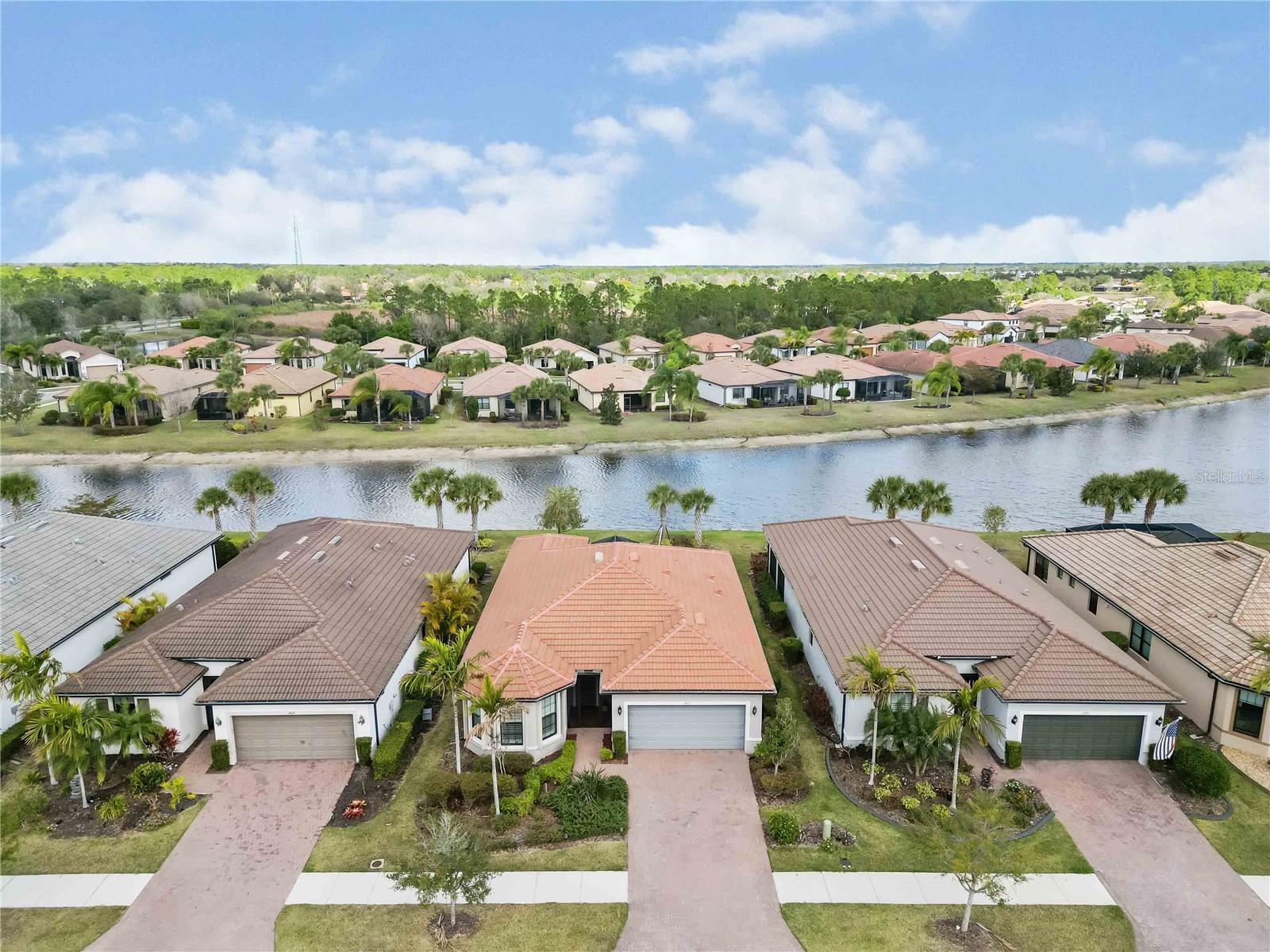 Image 2 of 70 For 1470 Hyssop Loop