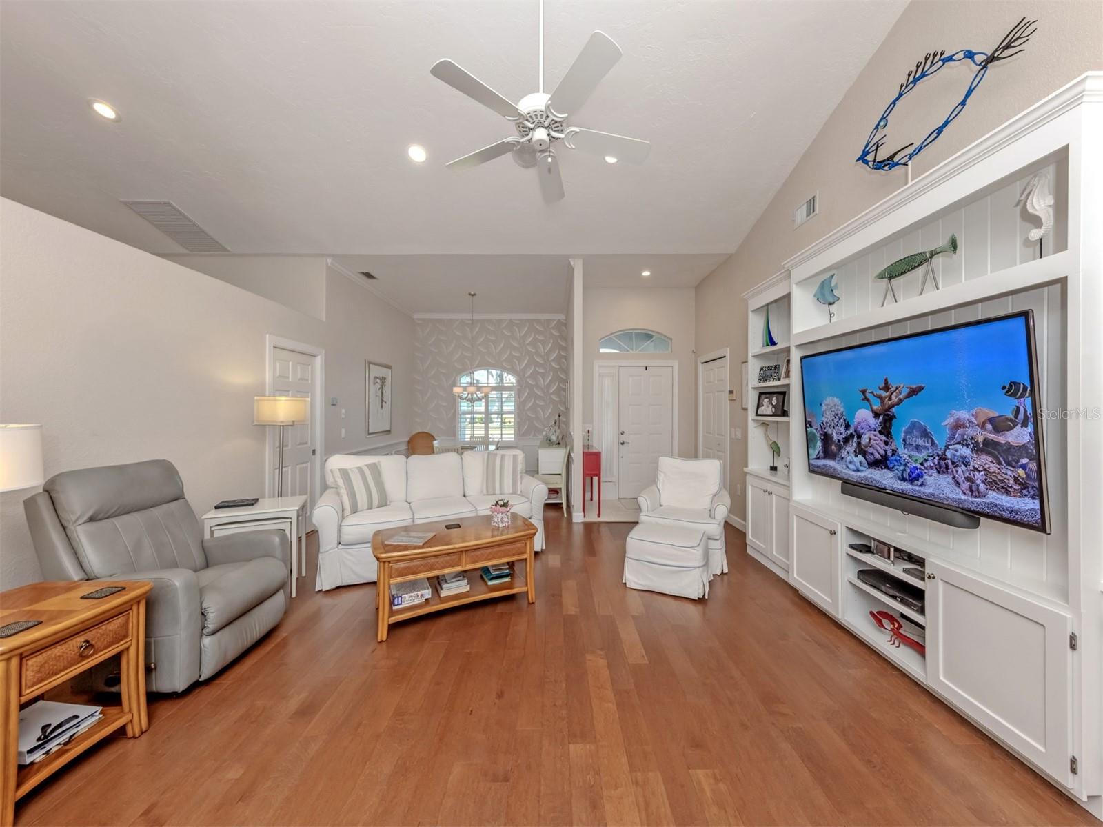 Image 16 of 91 For 534 Westmount Lane