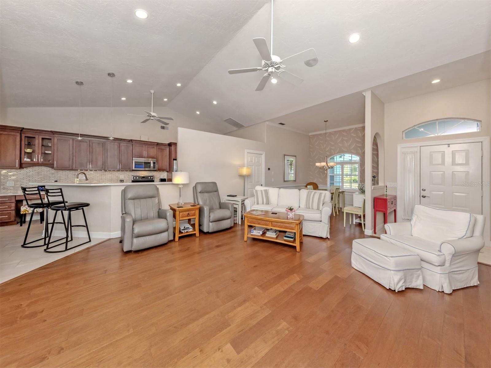 Image 18 of 91 For 534 Westmount Lane