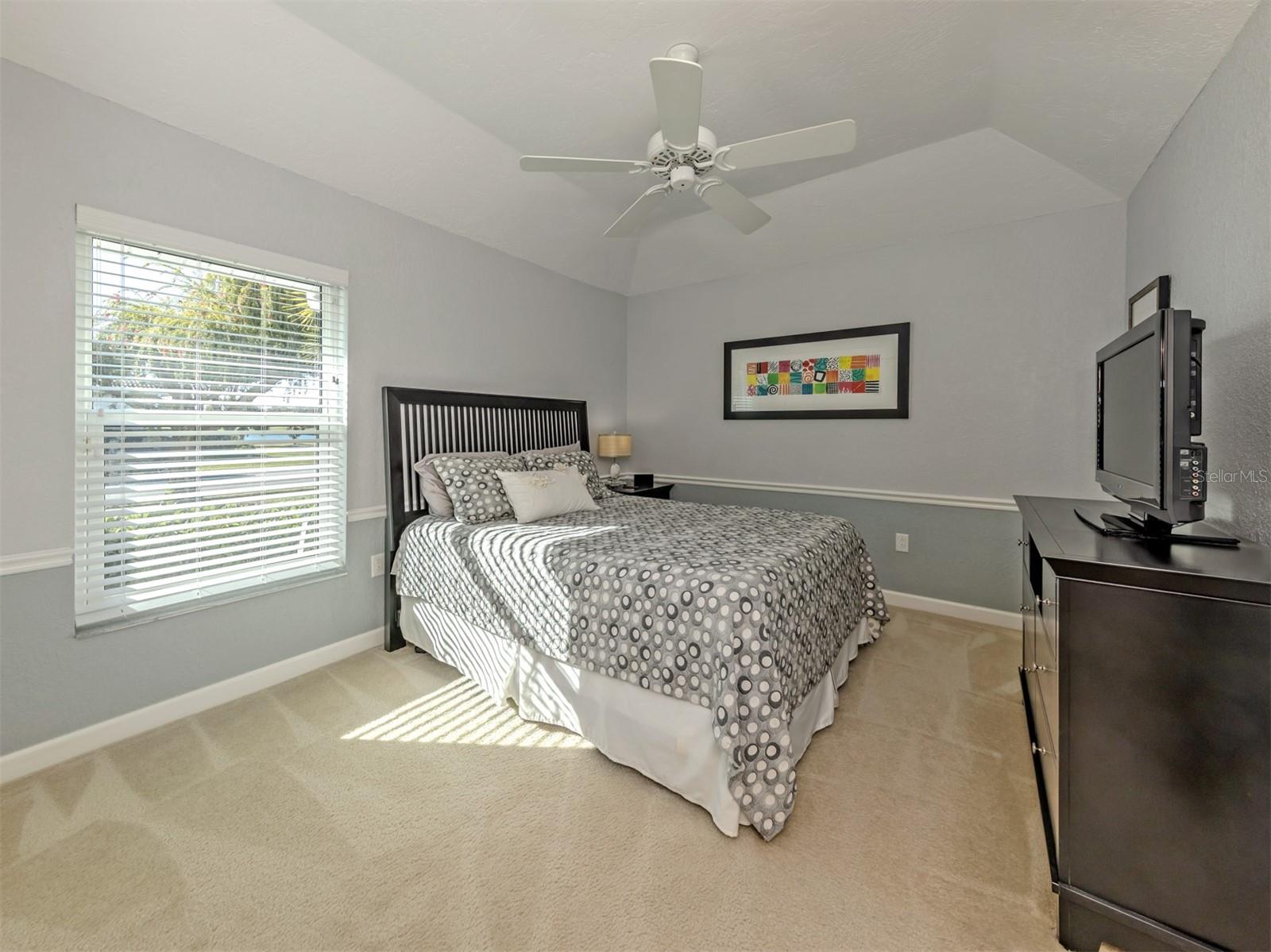 Image 27 of 91 For 534 Westmount Lane