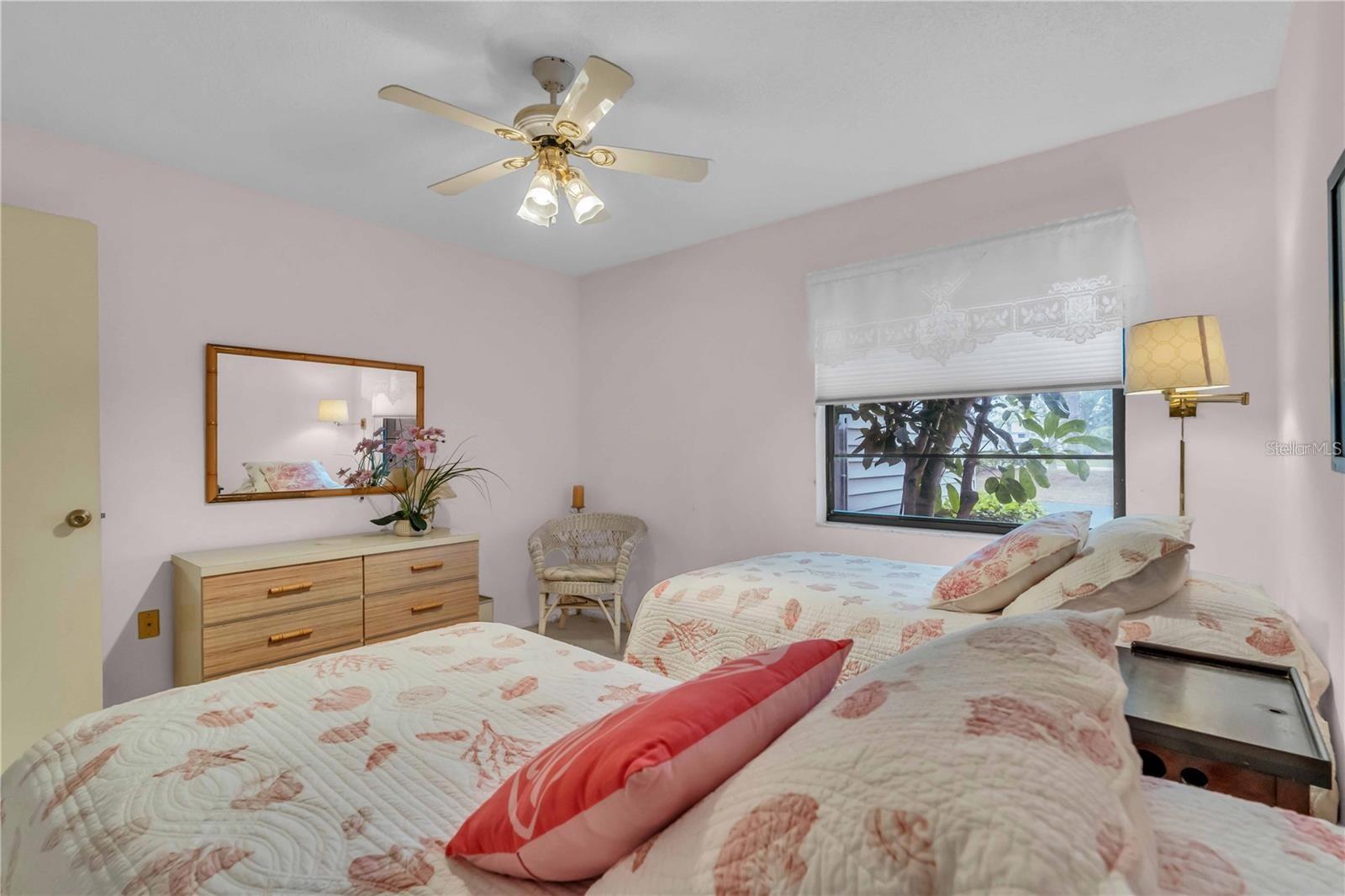 Image 17 of 42 For 927 Capri Isles Boulevard 7