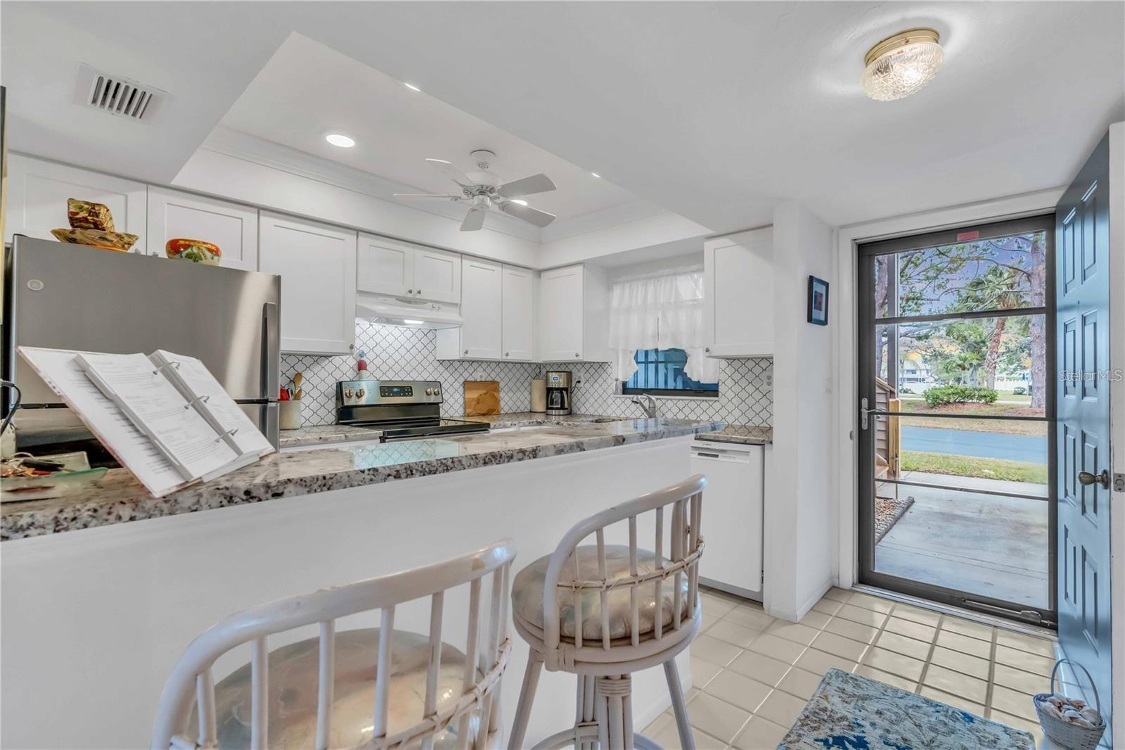 Image 2 of 42 For 927 Capri Isles Boulevard 7