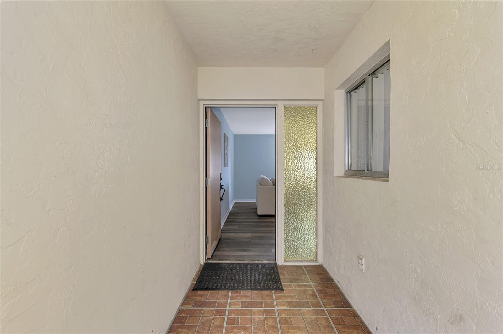 Image 7 of 30 For 320 Base Avenue E 224