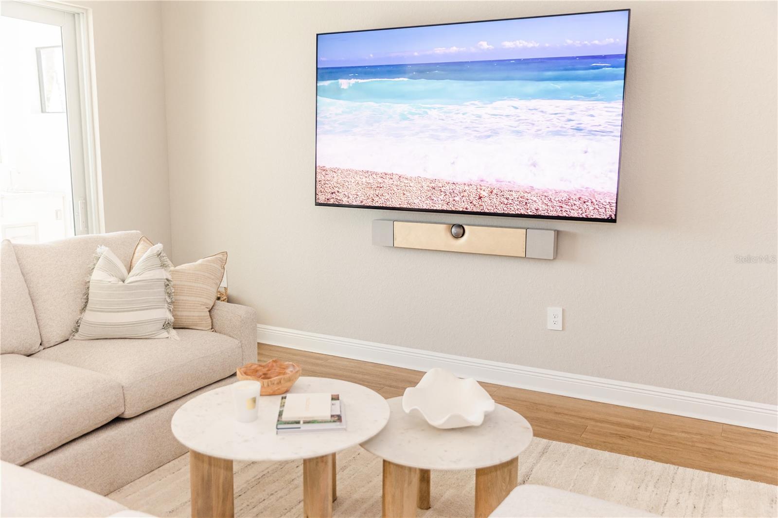 Image 11 of 53 For 1154 Kings Way Drive