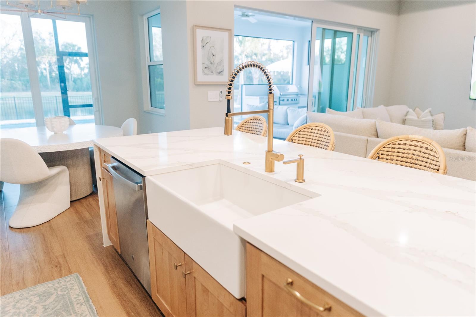 Image 15 of 53 For 1154 Kings Way Drive