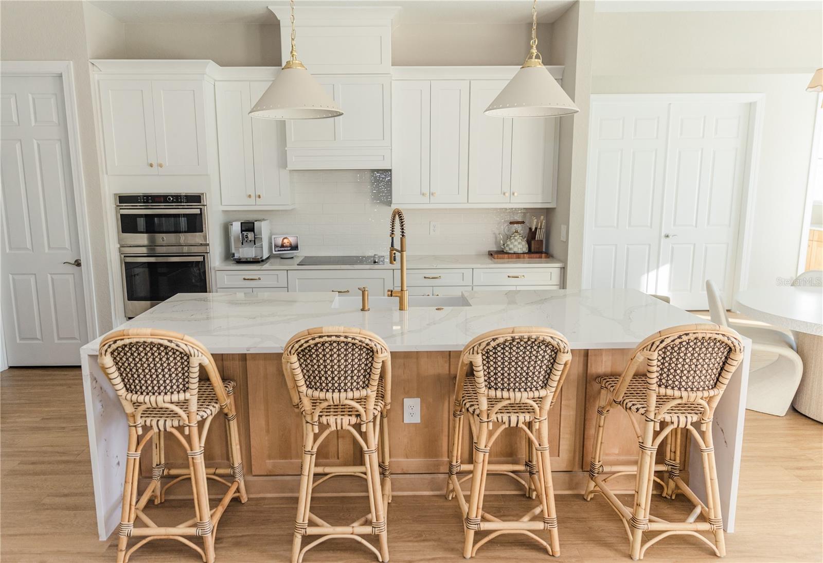 Image 17 of 53 For 1154 Kings Way Drive