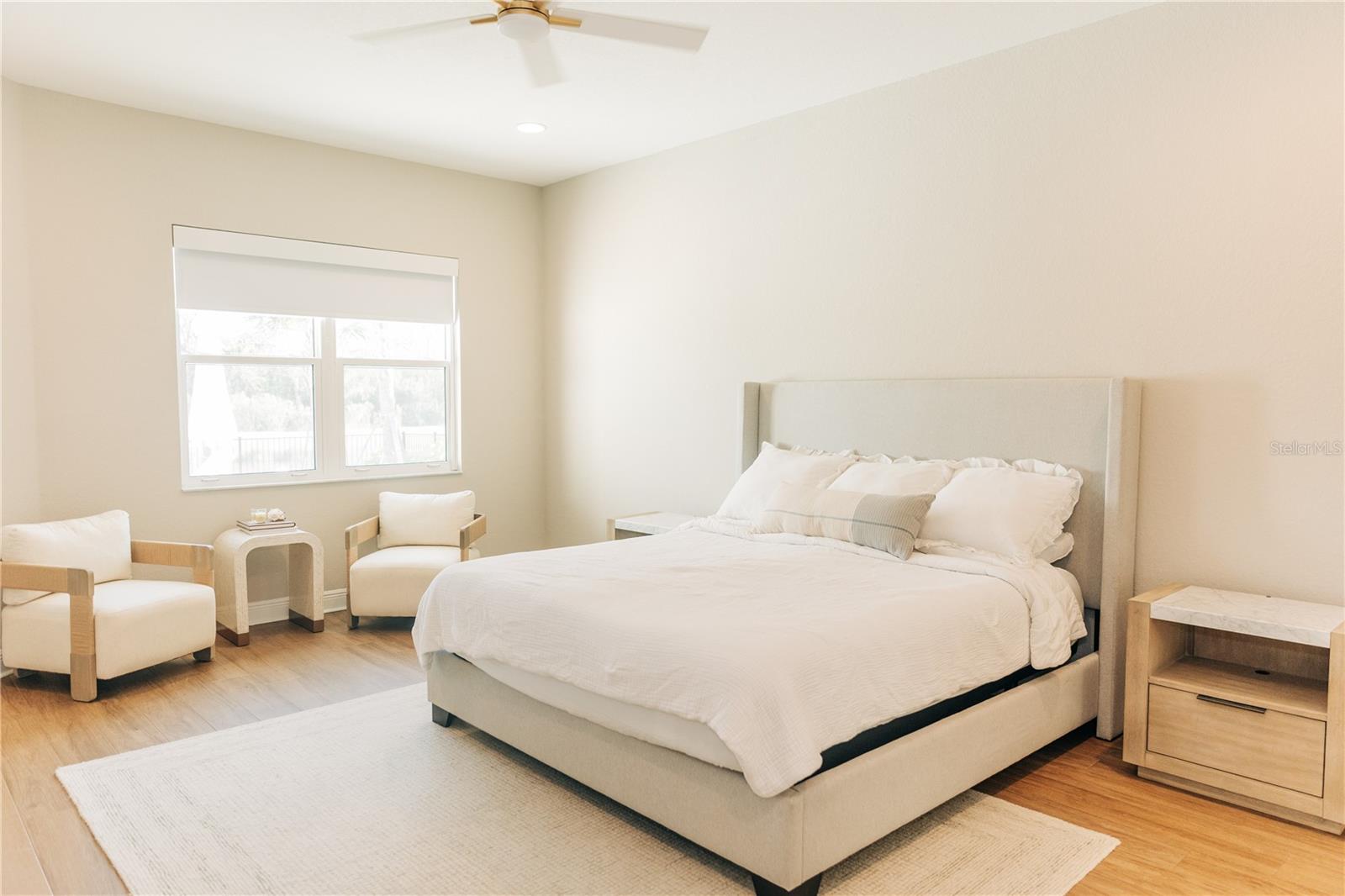 Image 20 of 53 For 1154 Kings Way Drive