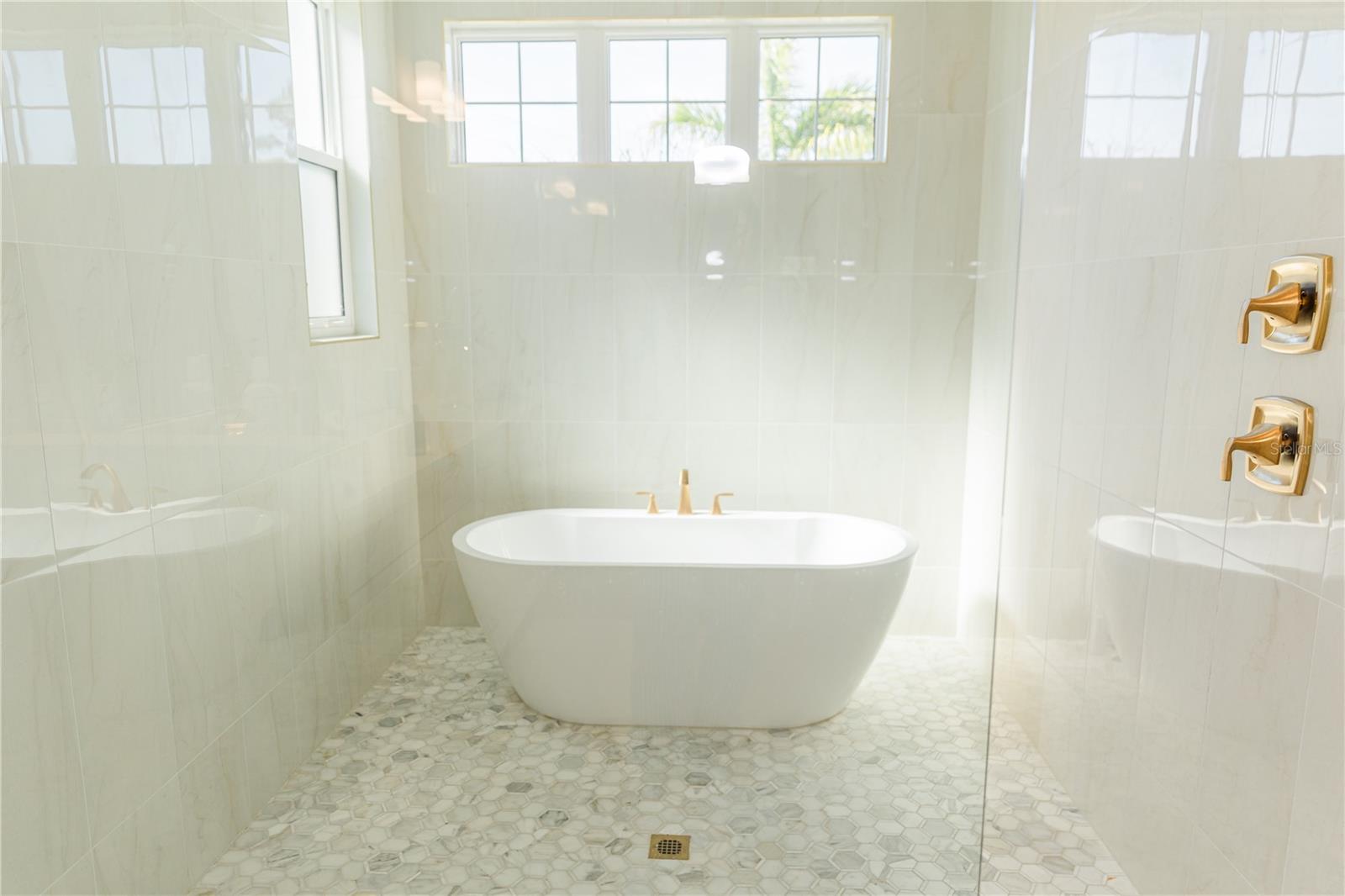 Image 25 of 53 For 1154 Kings Way Drive