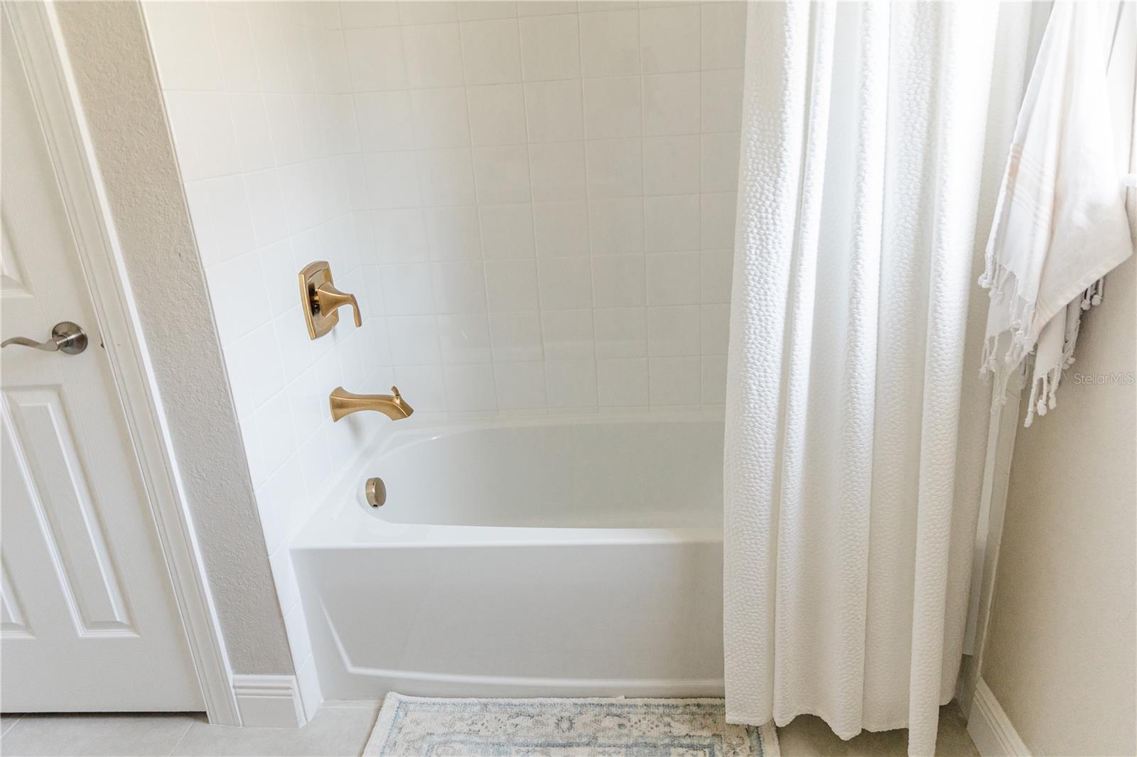 Image 29 of 53 For 1154 Kings Way Drive