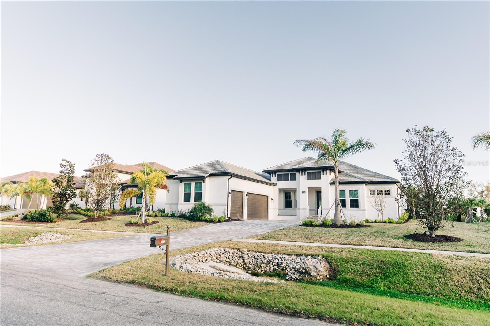 Image 4 of 53 For 1154 Kings Way Drive