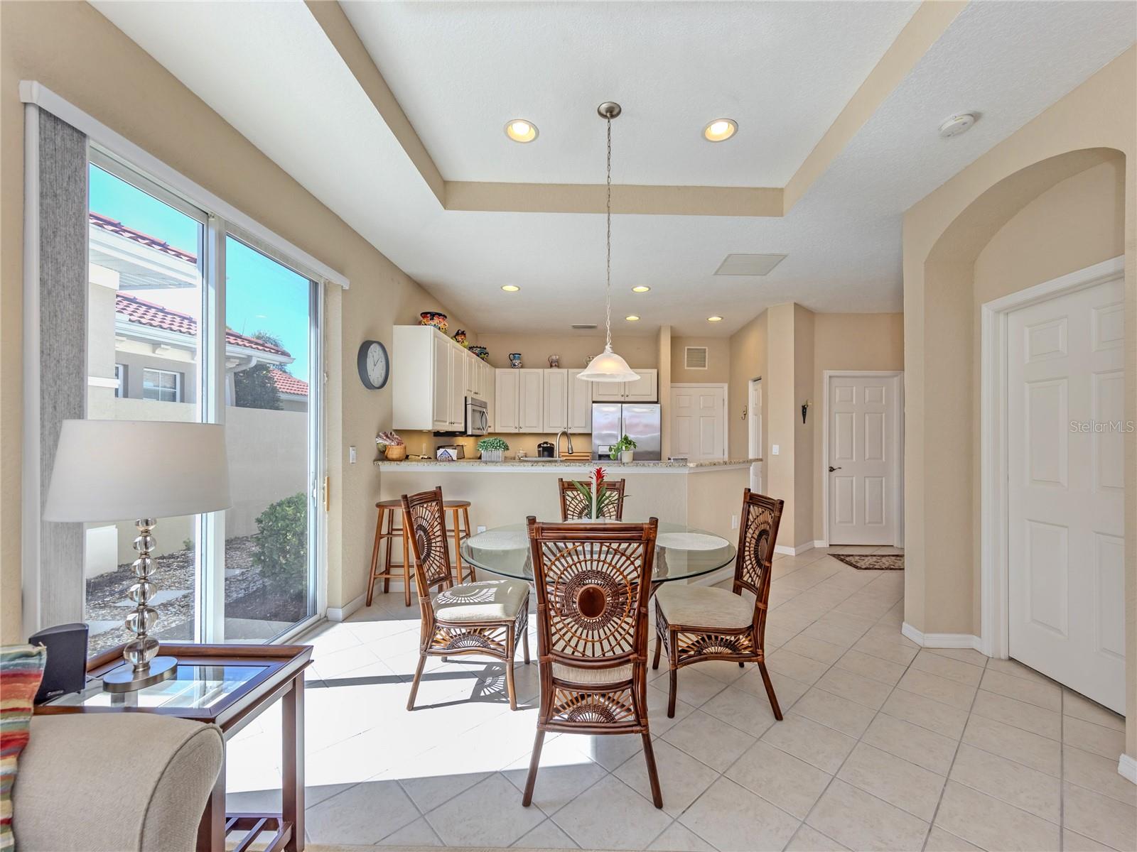 Image 18 of 75 For 254 Mestre Place