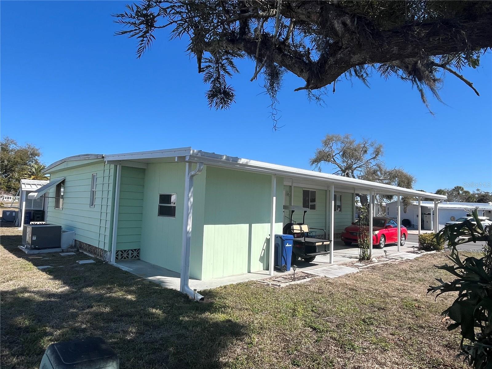 Image 4 of 34 For 958 Cortina Boulevard