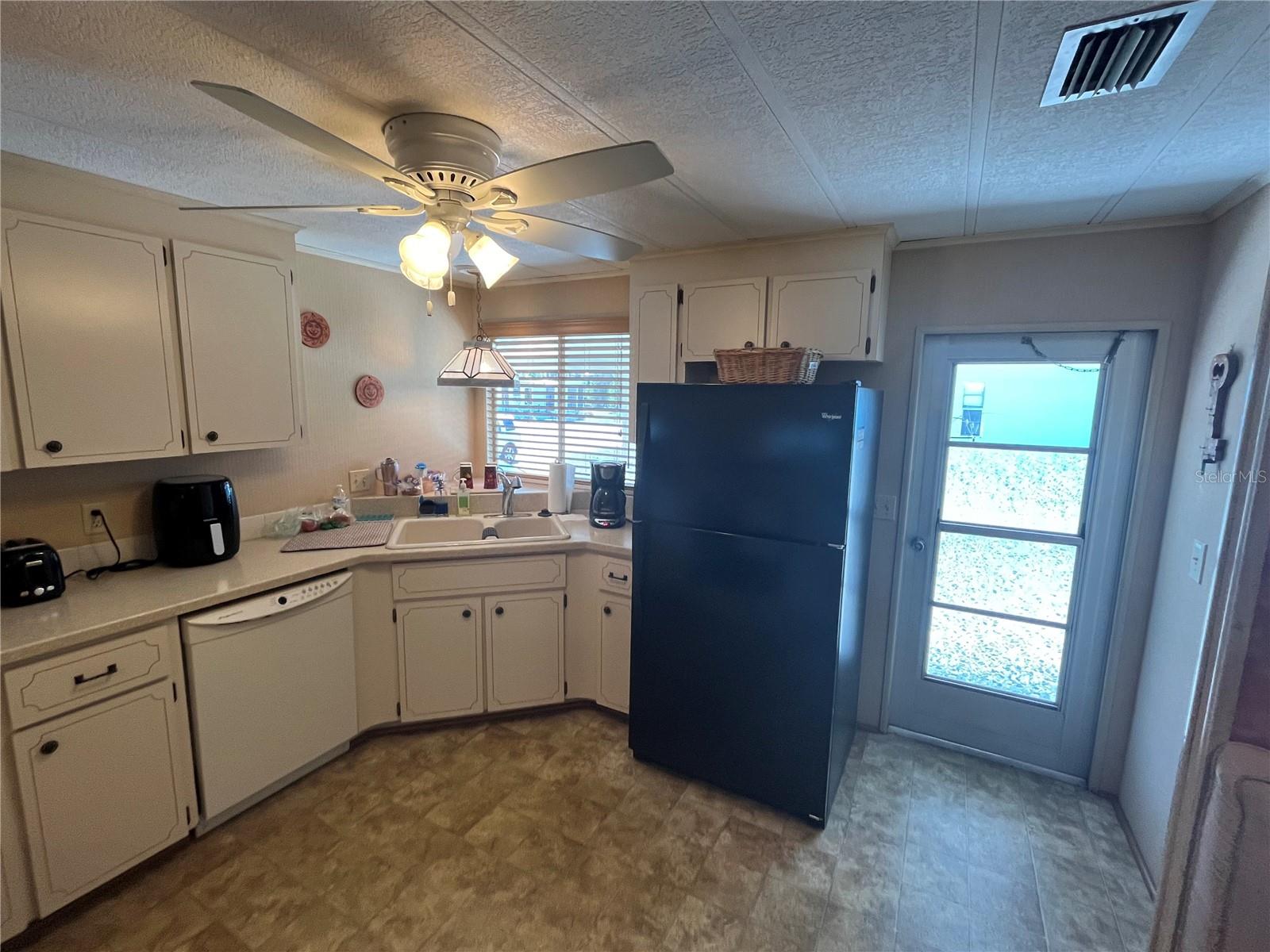 Image 6 of 34 For 958 Cortina Boulevard