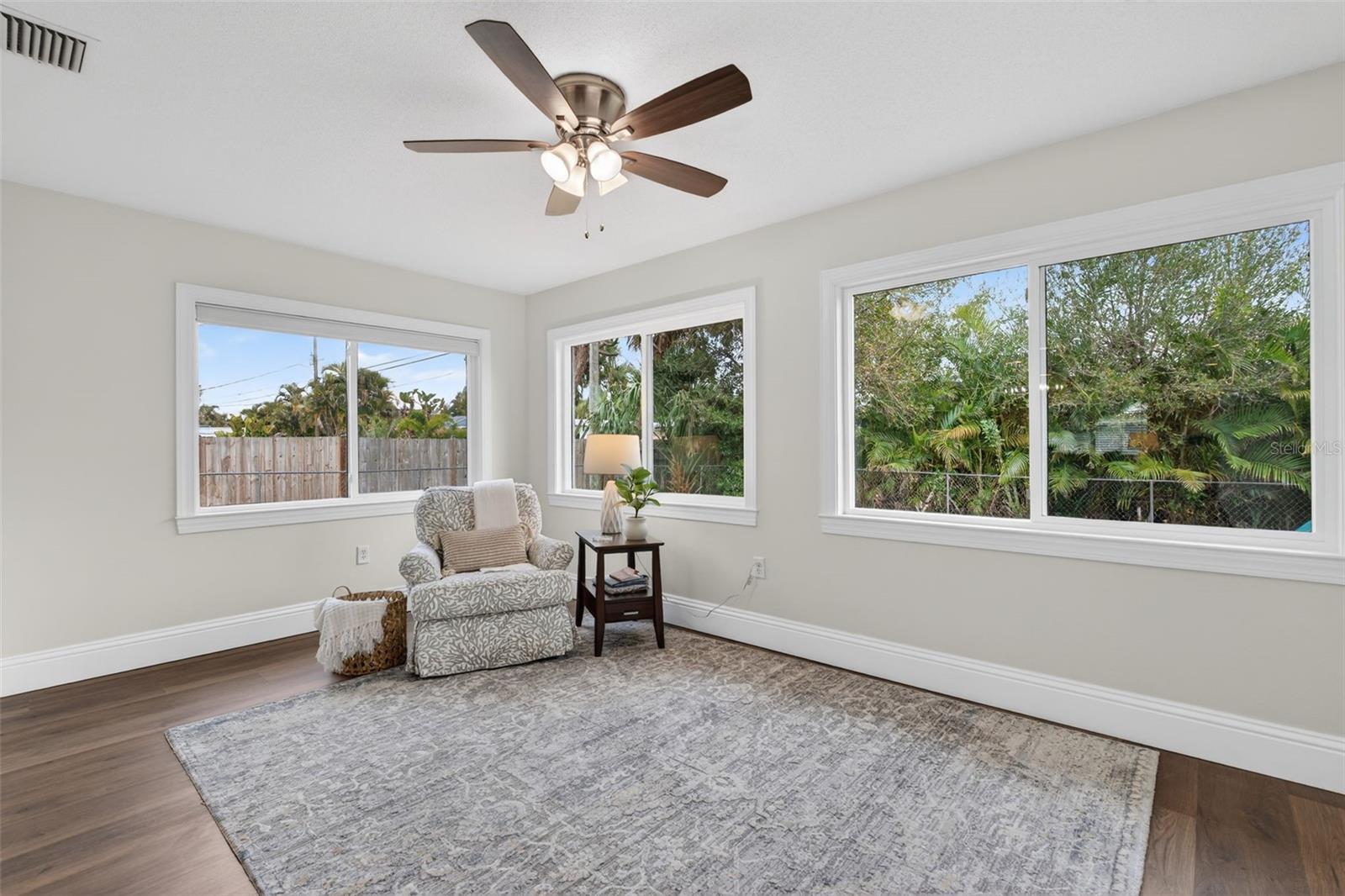 Image 11 of 64 For 1035 Indus Road