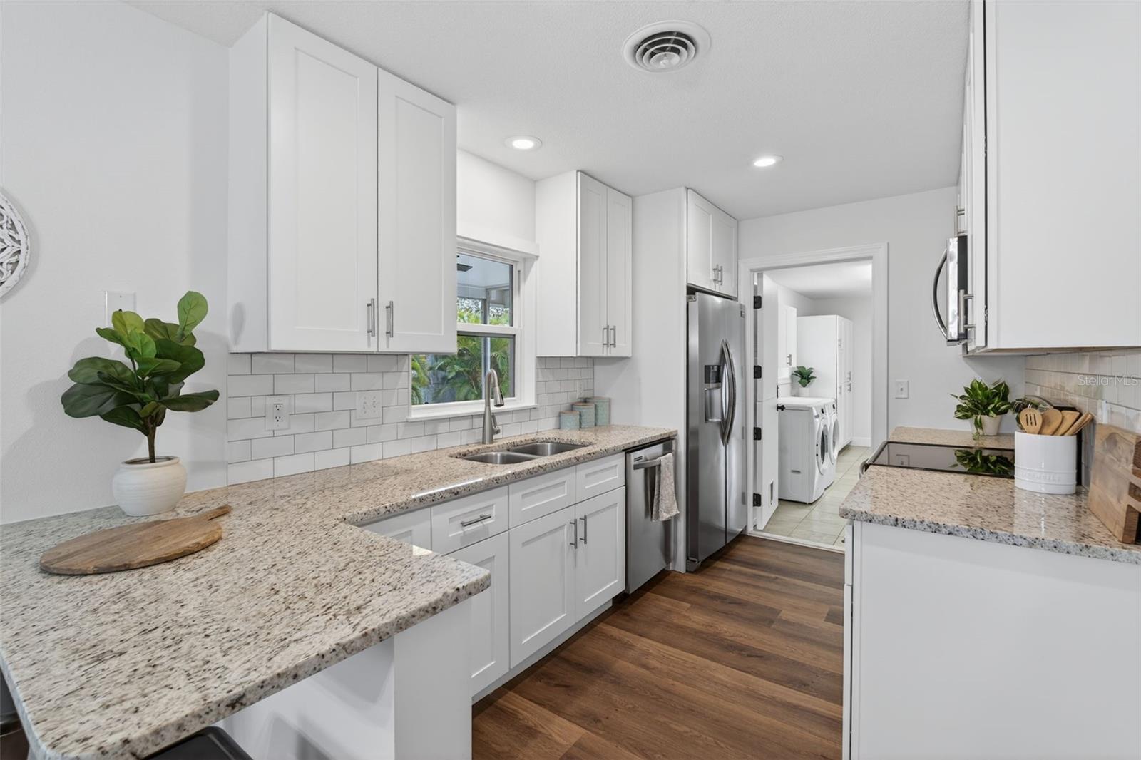 Image 14 of 64 For 1035 Indus Road