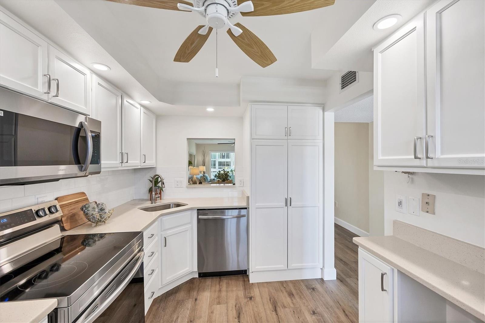 Image 14 of 69 For 210 Santa Maria Street 248