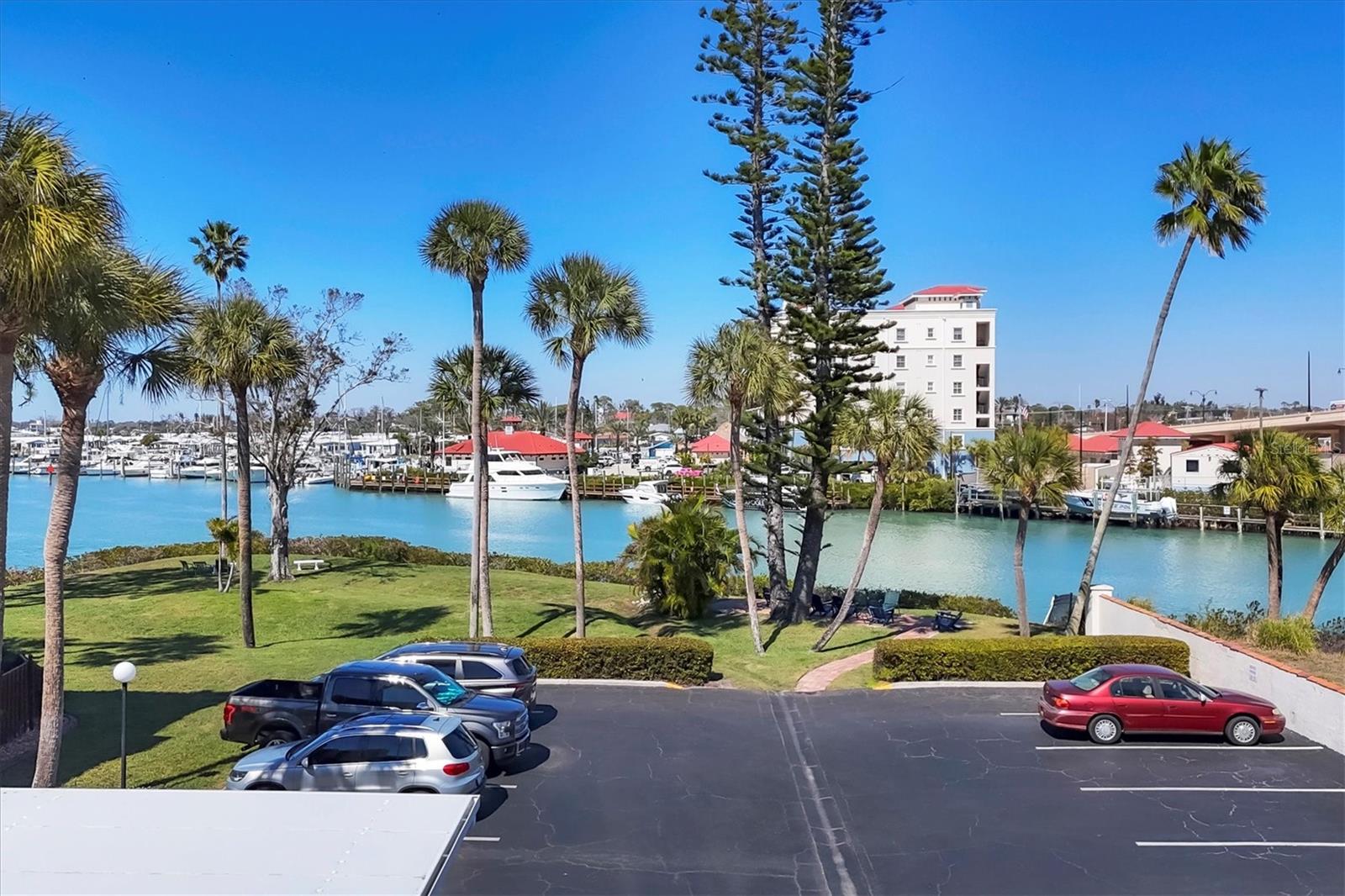 Image 32 of 69 For 210 Santa Maria Street 248