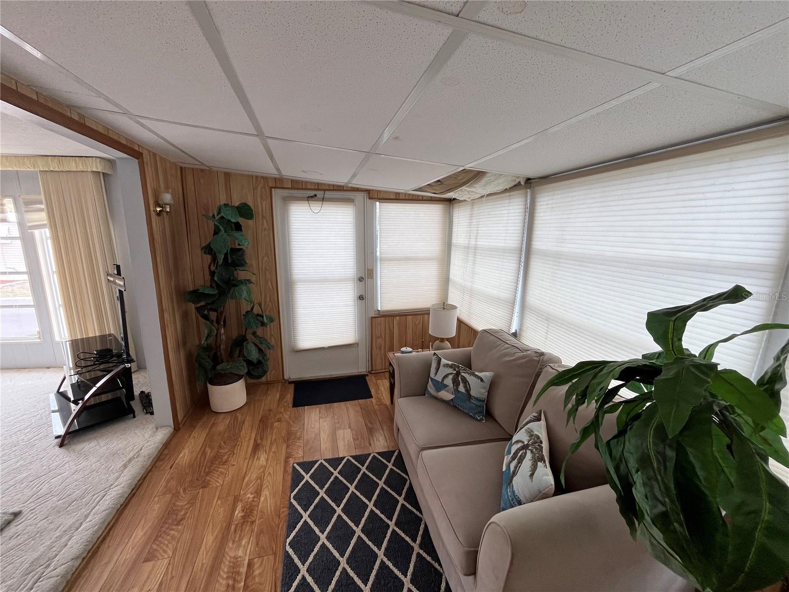 Image 18 of 38 For 873 Baveno Drive