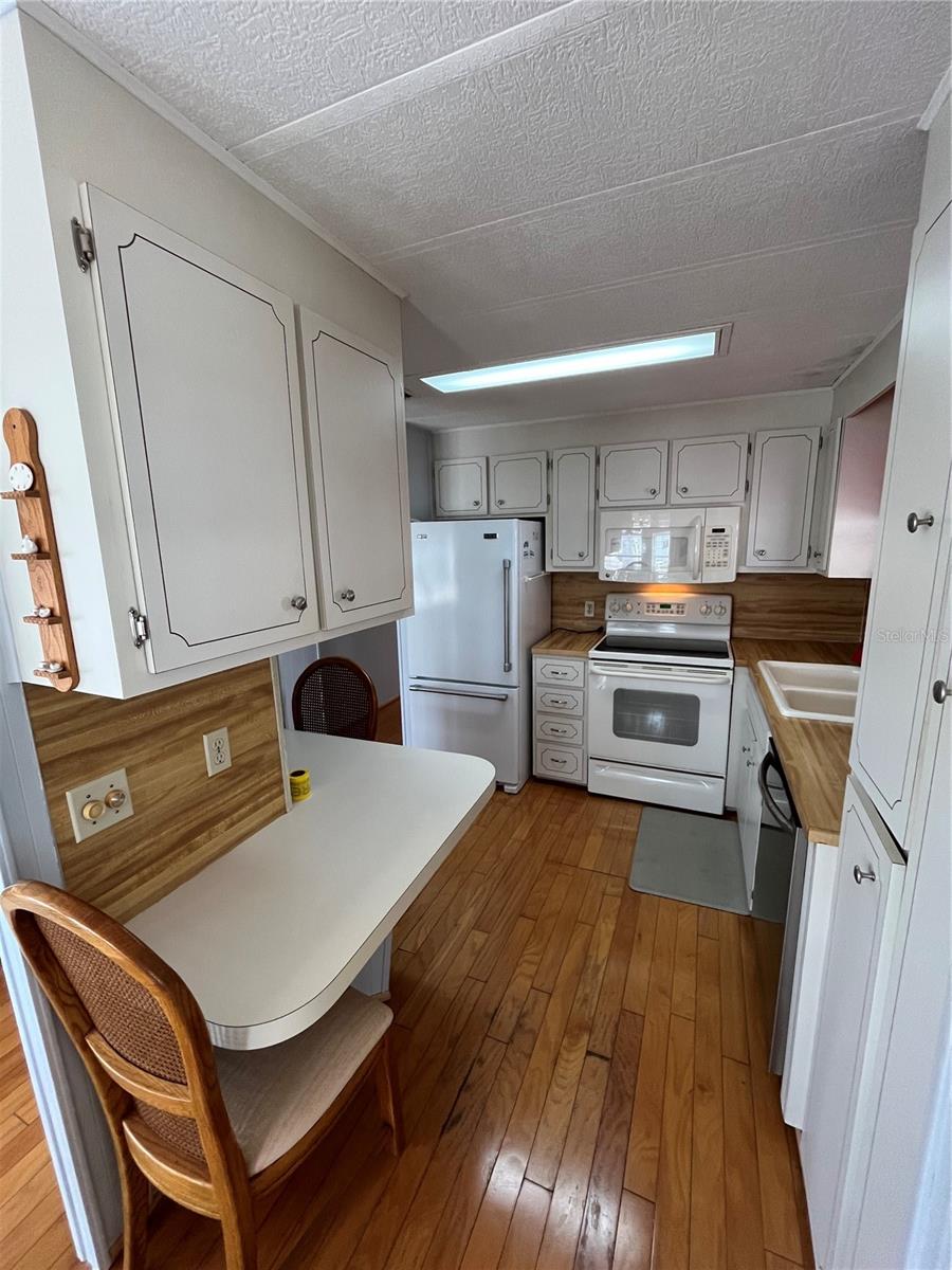 Image 20 of 38 For 873 Baveno Drive