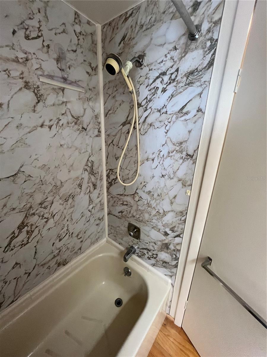 Image 30 of 38 For 873 Baveno Drive