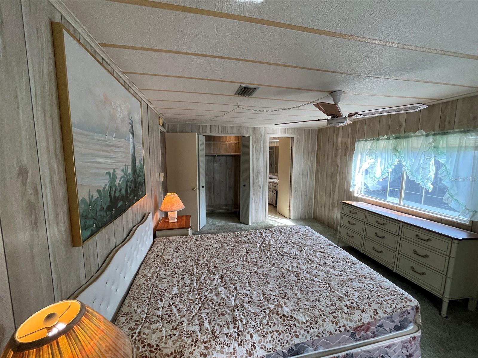 Image 31 of 43 For 807 Jolanda Circle