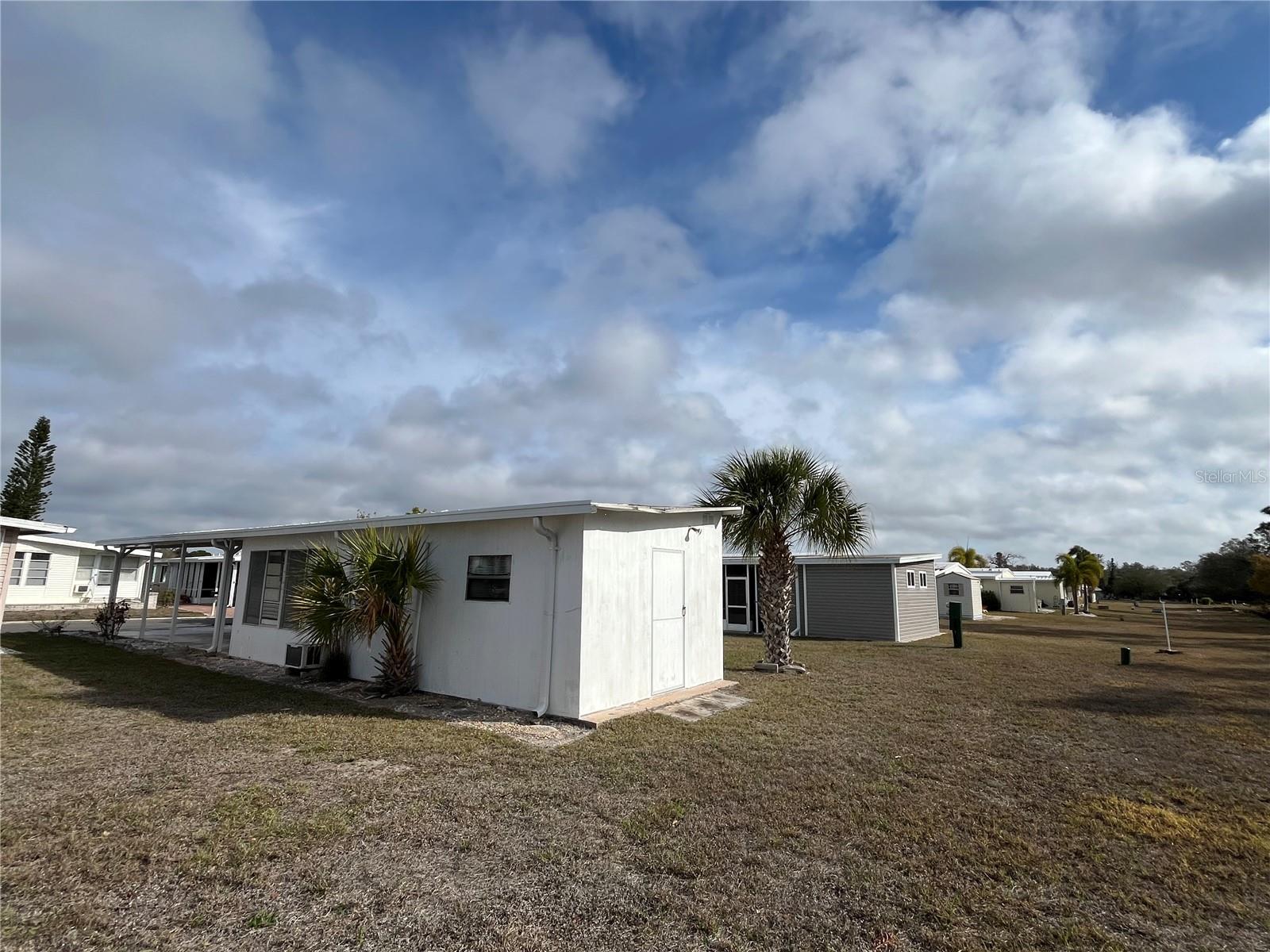 Image 5 of 43 For 807 Jolanda Circle