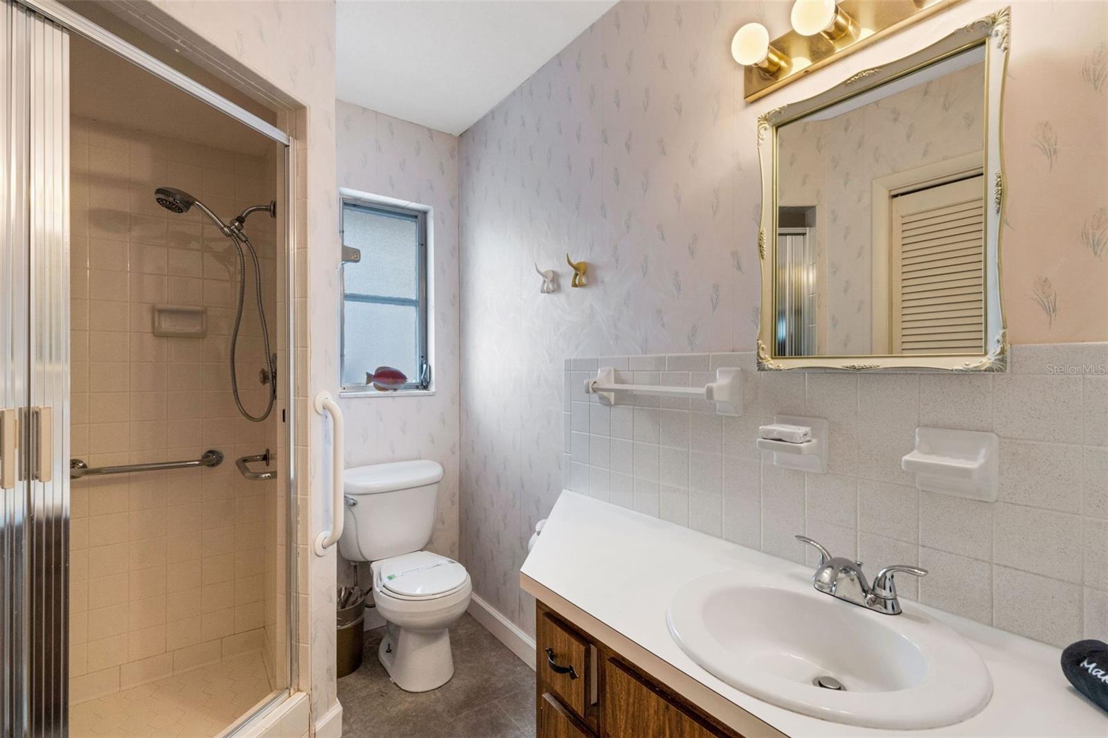 Listing photo id 58 for 533 Granada Avenue 1-3