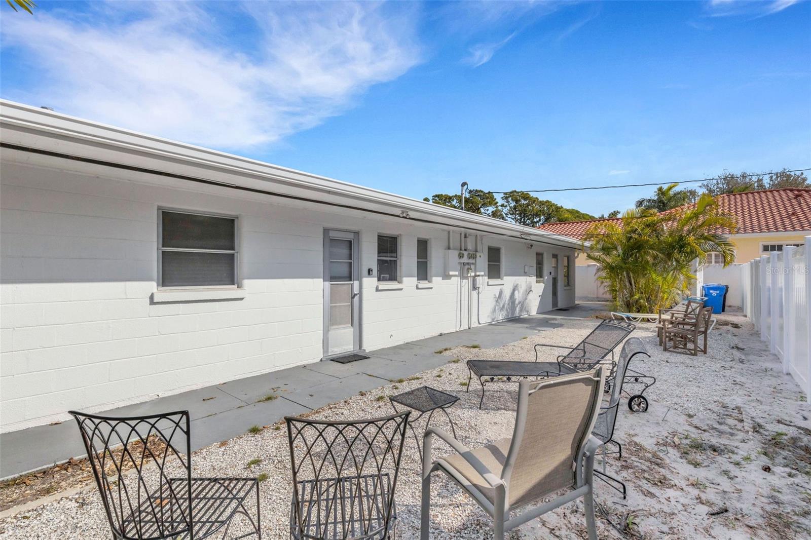 Listing photo id 61 for 533 Granada Avenue 1-3