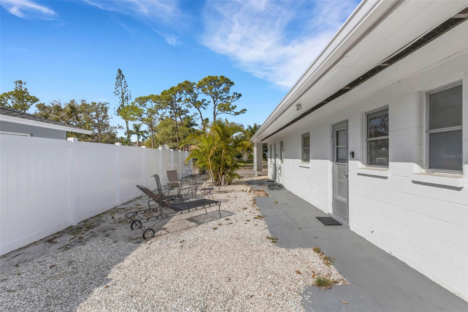 Listing photo id 62 for 533 Granada Avenue 1-3