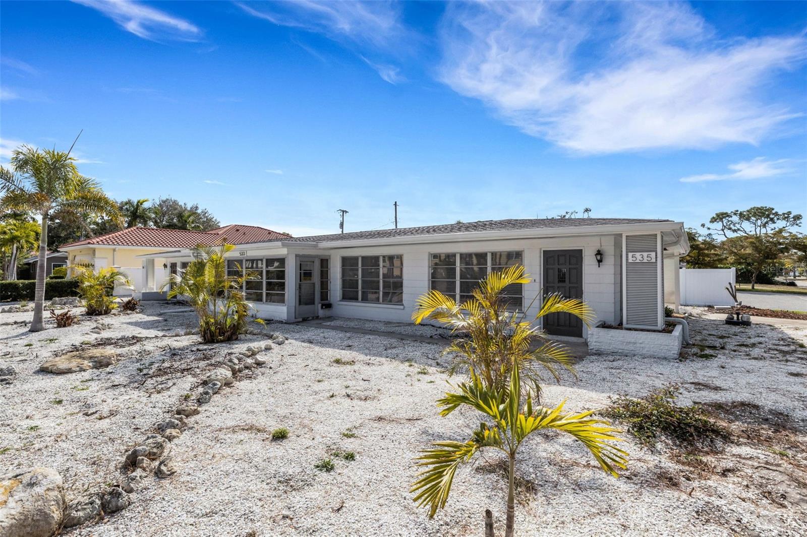 Listing photo id 74 for 533 Granada Avenue 1-3