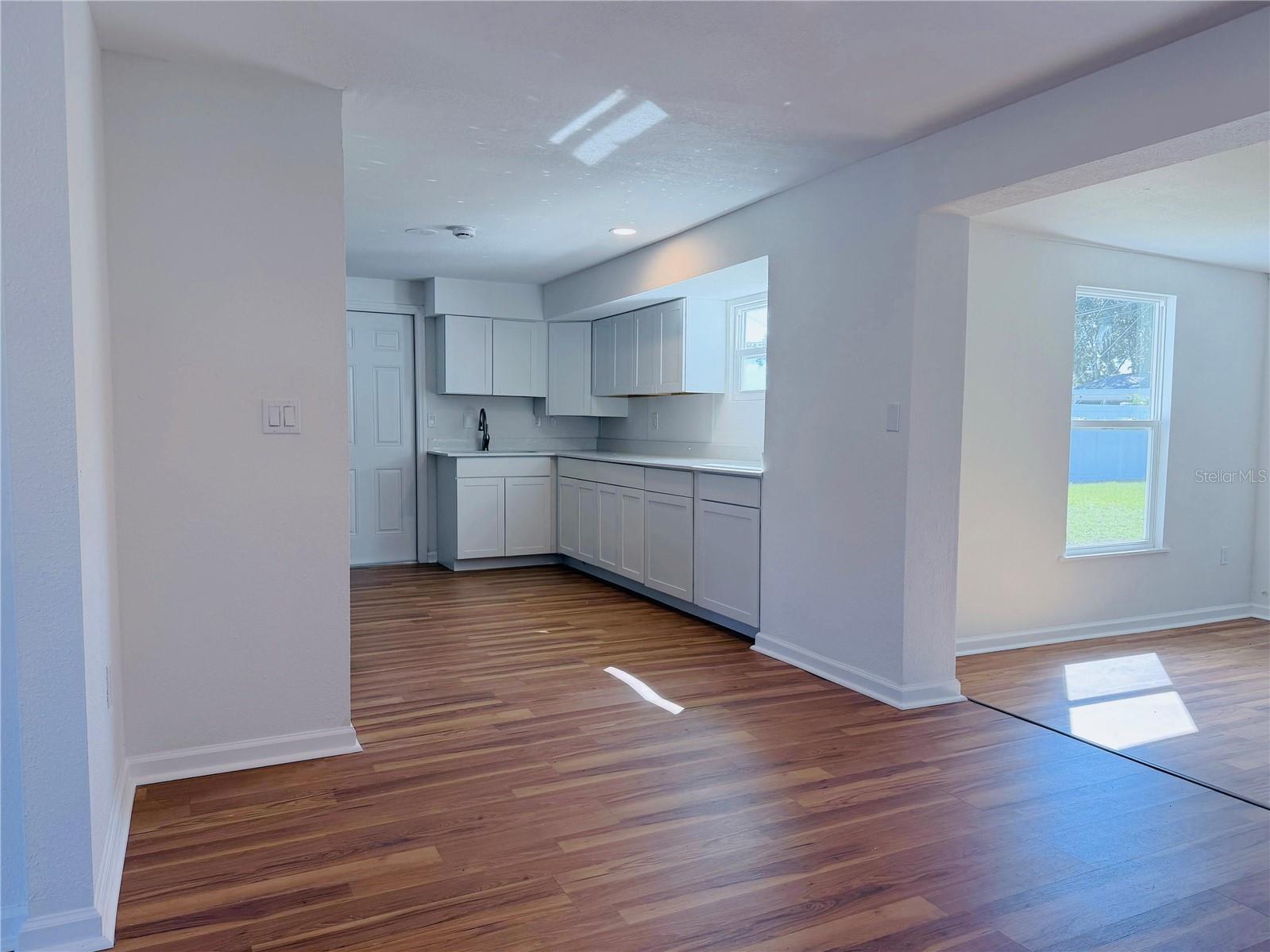 Image 10 of 24 For 249 Mount Vernon Drive