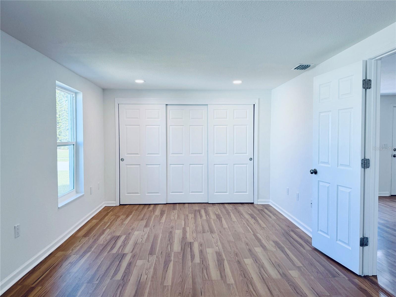 Image 14 of 24 For 249 Mount Vernon Drive