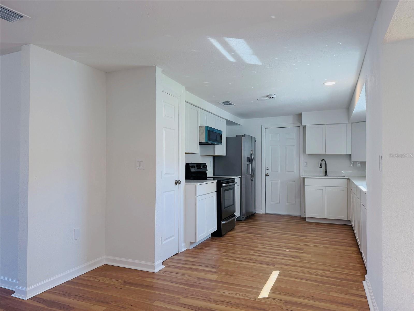 Image 6 of 24 For 249 Mount Vernon Drive