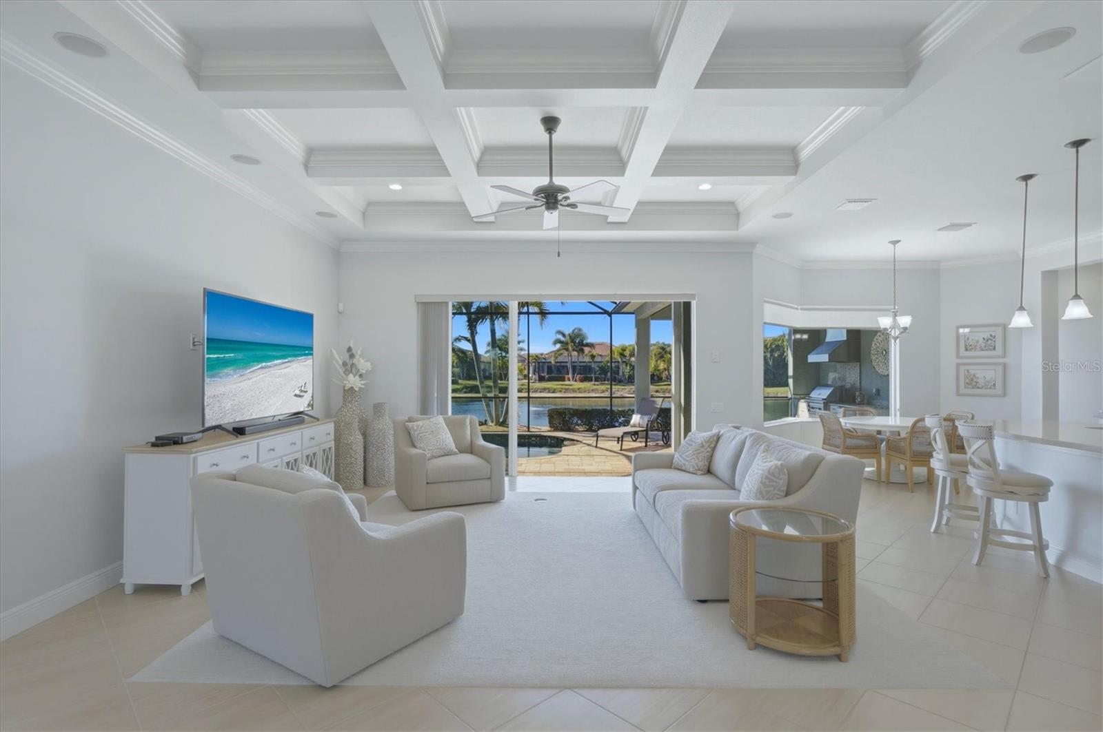 Listing photo id 13 for 20123 Passagio Drive