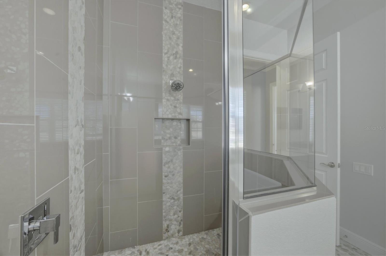 Listing photo id 30 for 20123 Passagio Drive