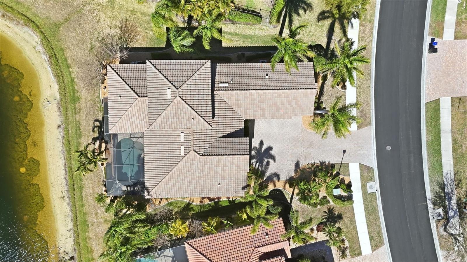 Listing photo id 51 for 20123 Passagio Drive