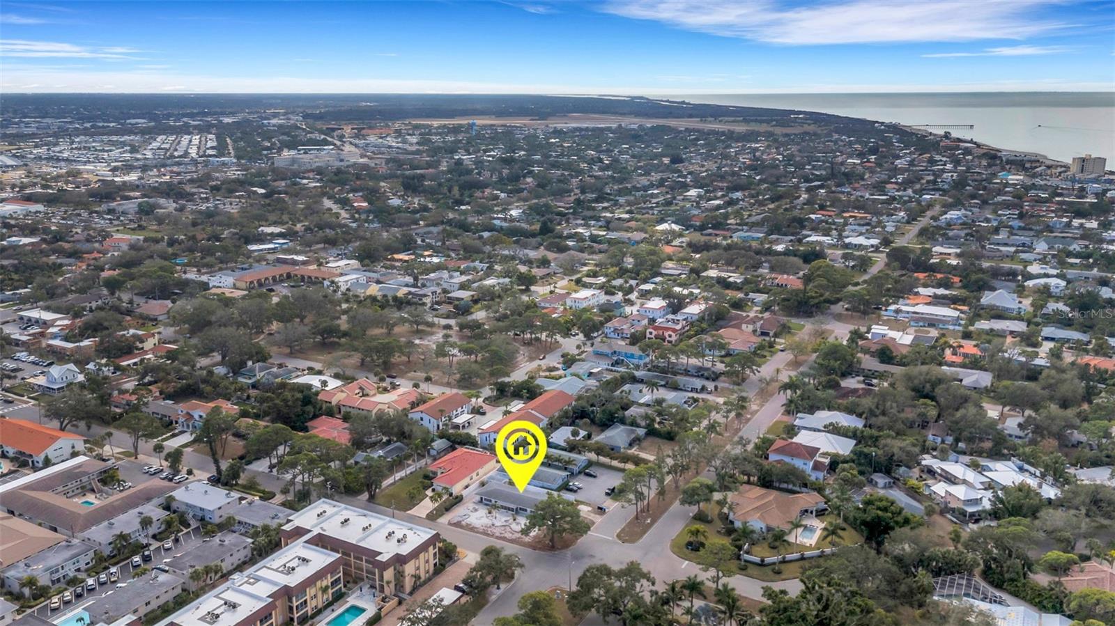 Listing photo id 80 for 531 Granada Avenue