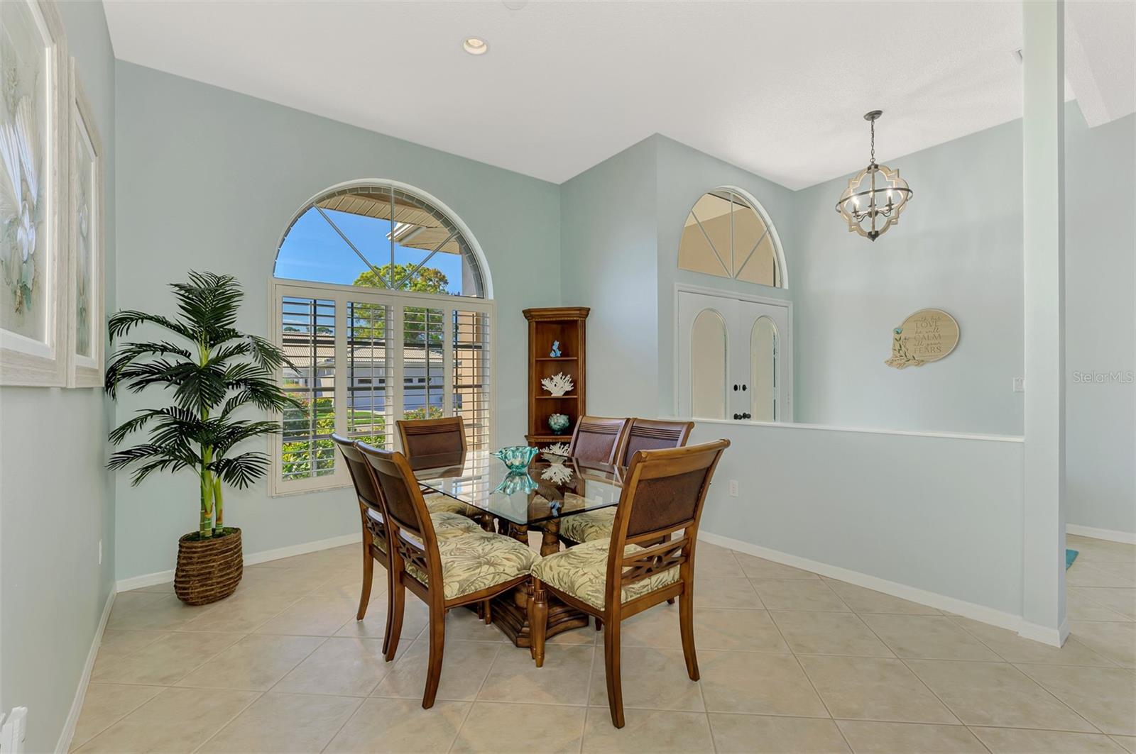 Image 17 of 96 For 1421 Gleneagles Drive