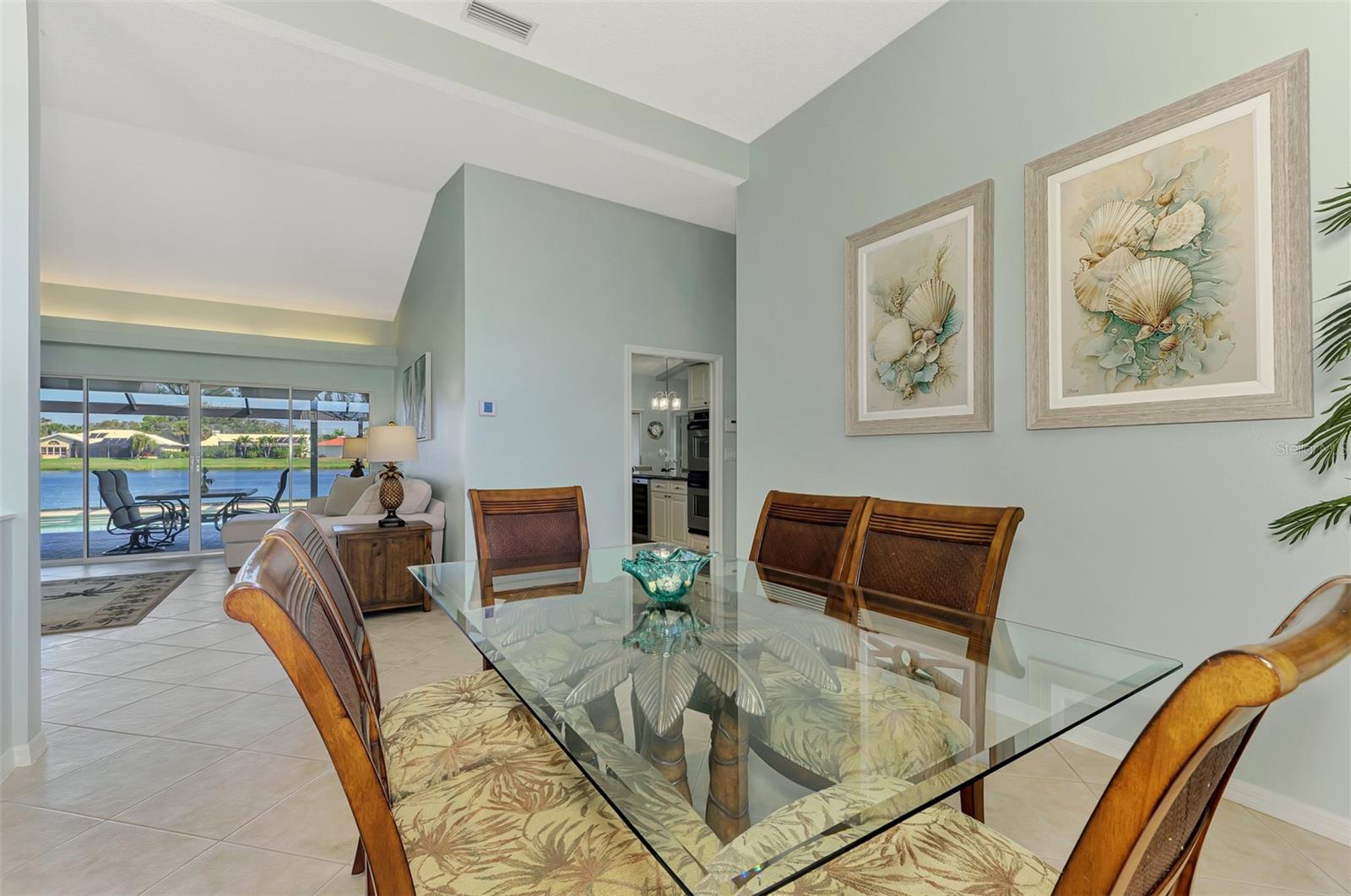 Image 18 of 96 For 1421 Gleneagles Drive